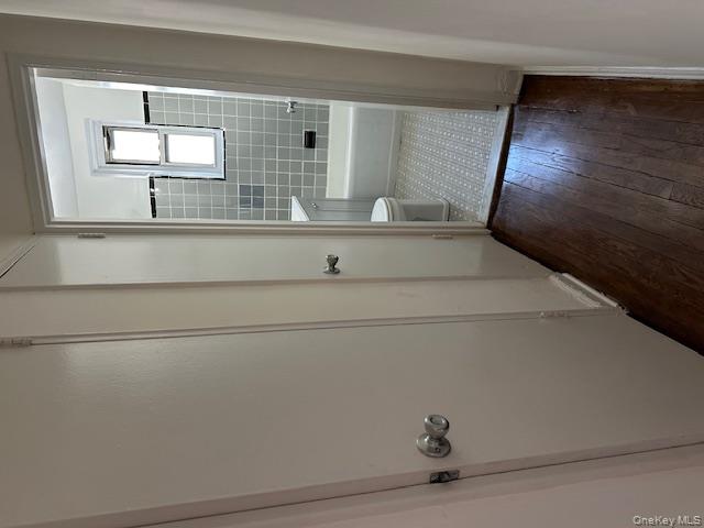 #9 photo, 90-10 34 Avenue, Jackson Heights , NY 11372