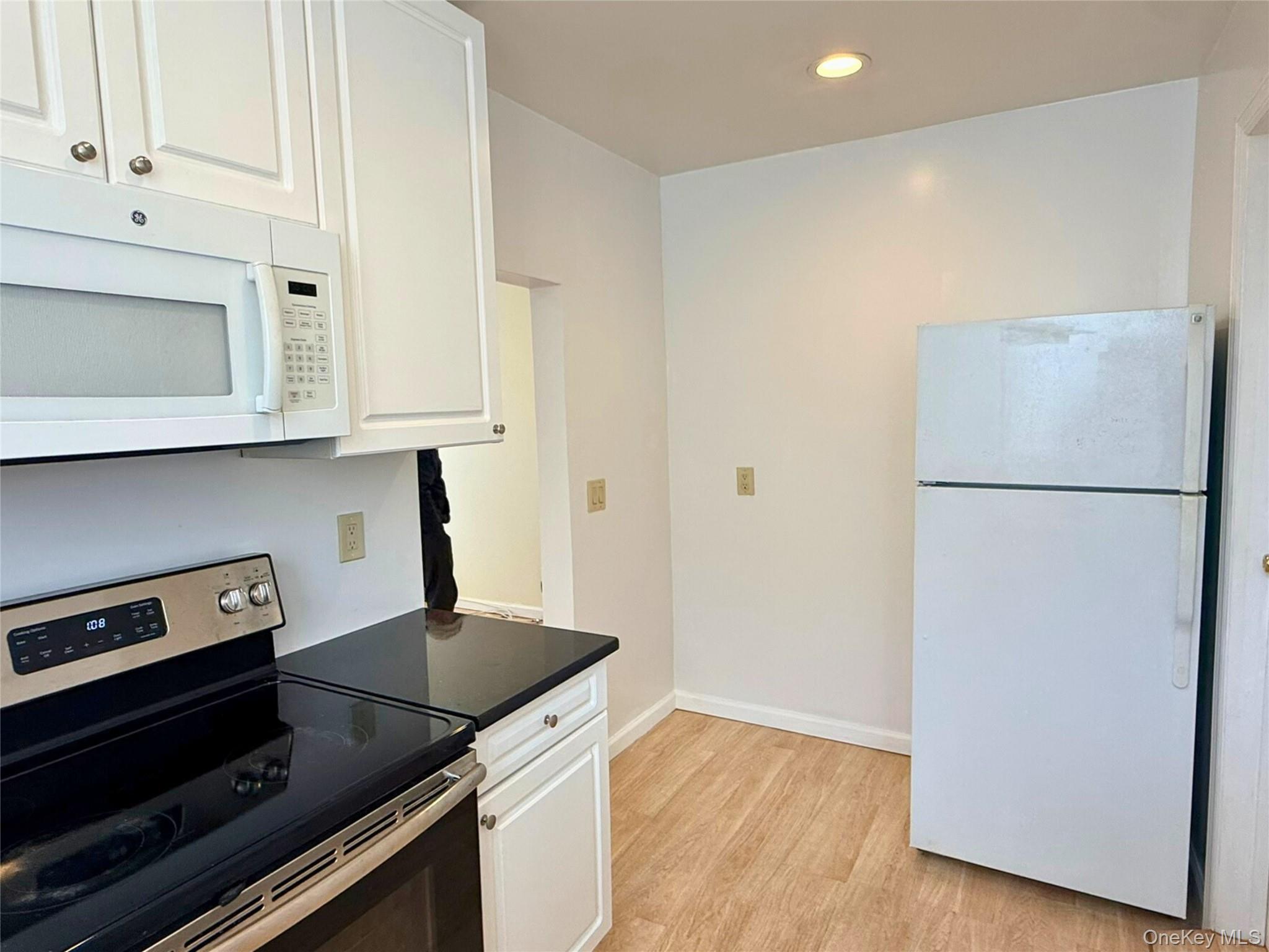 #3 photo, 52-05 35th Street, Long Island City , NY 11101