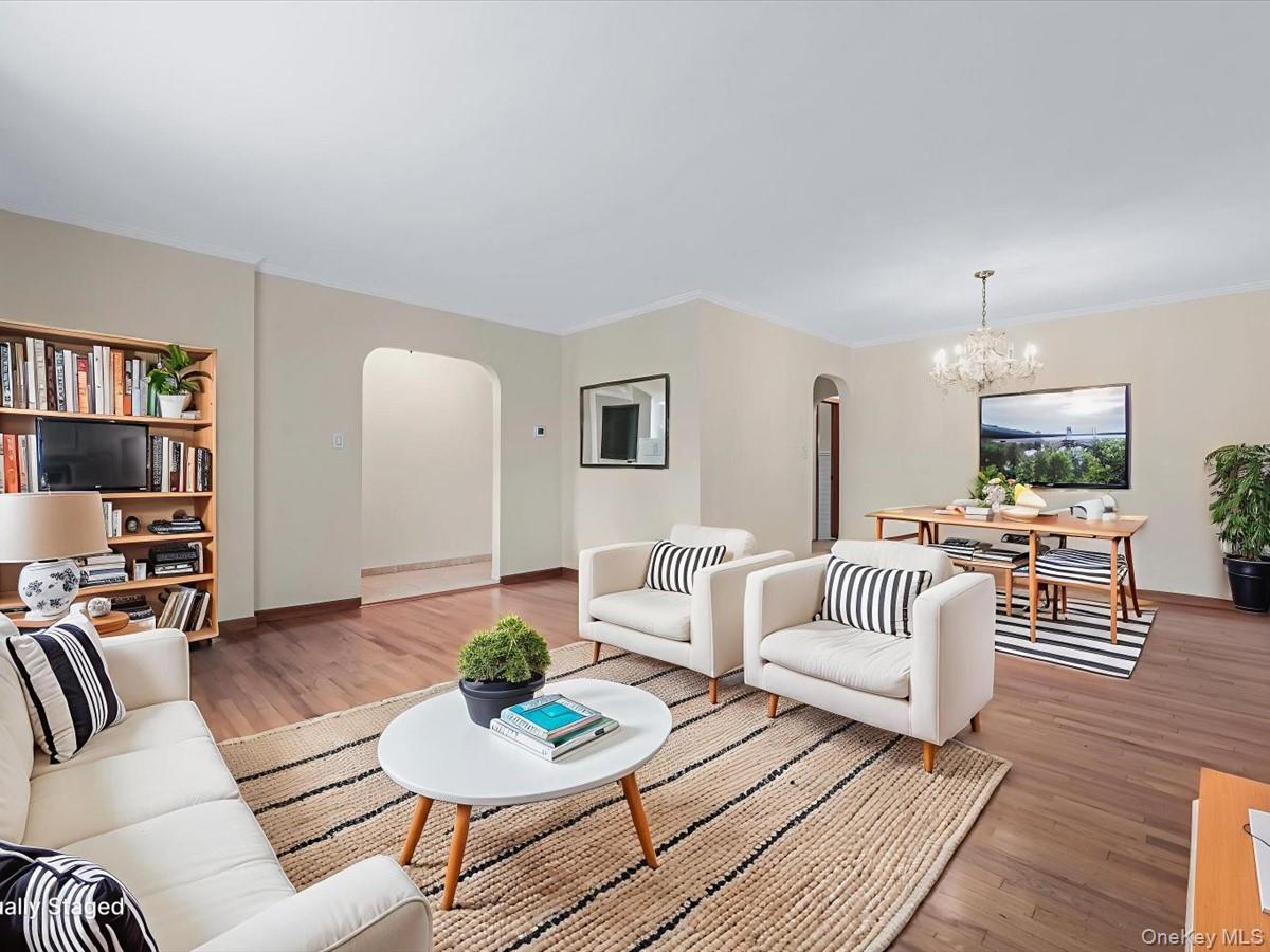 #6 photo, 58-52 208th Street, Bayside , NY 11364