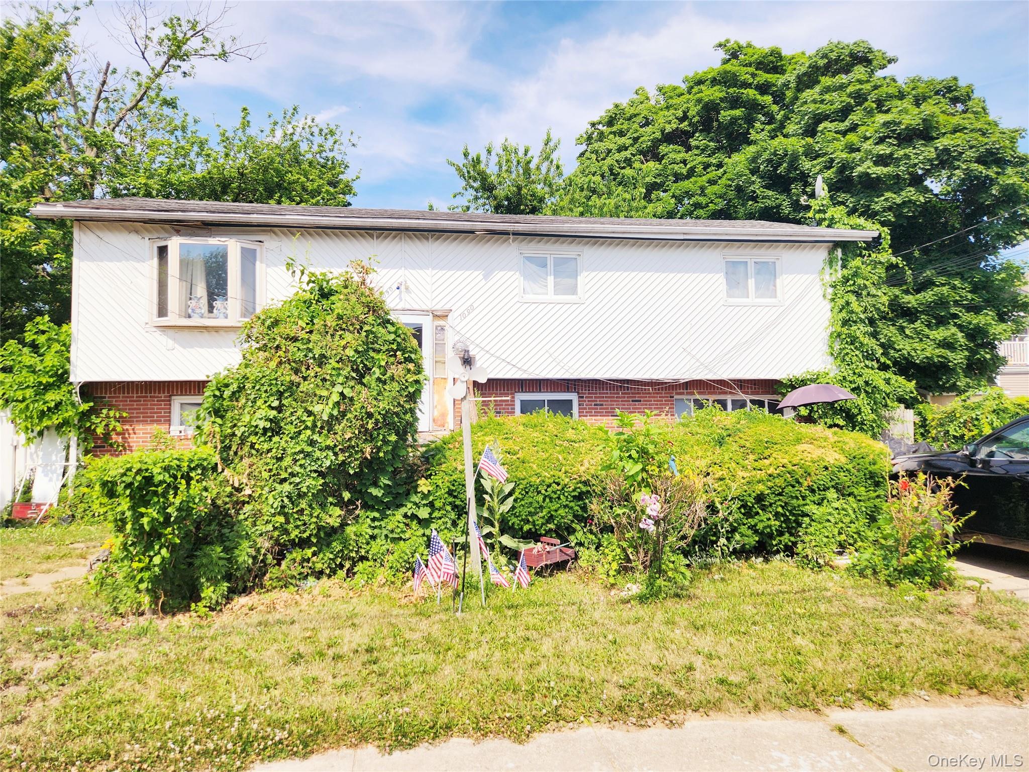 #1 photo, 1090 Pinebrook, West Hempstead , NY 11552