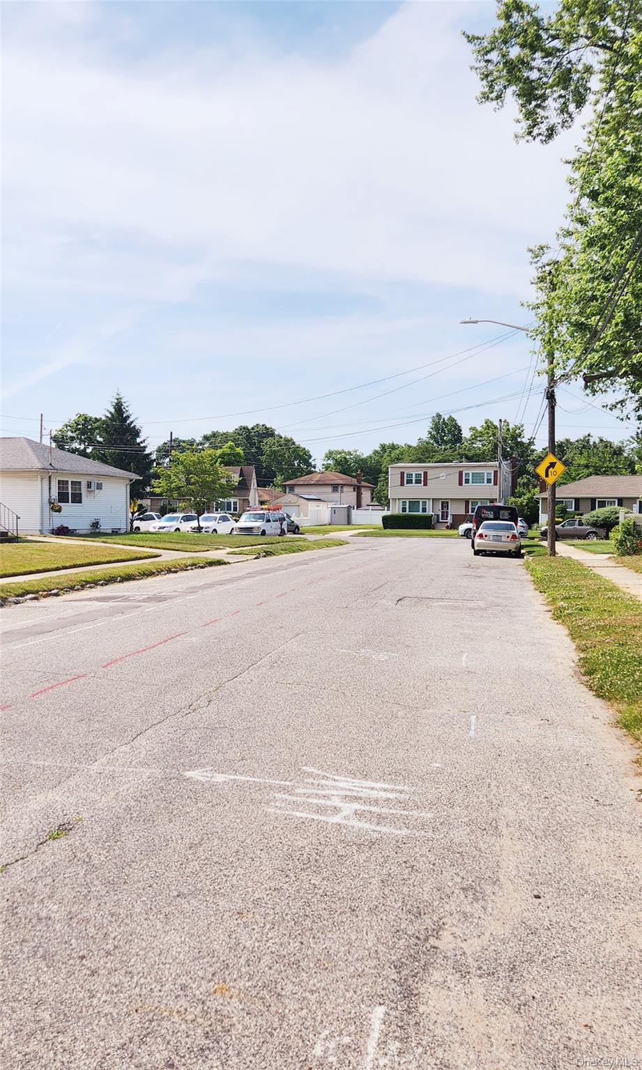 #4 photo, 1090 Pinebrook, West Hempstead , NY 11552