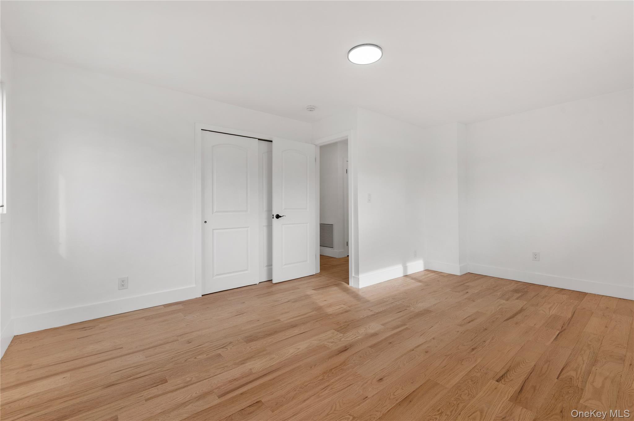 #15 photo, 19 Hicks Avenue, Syosset , NY 11791