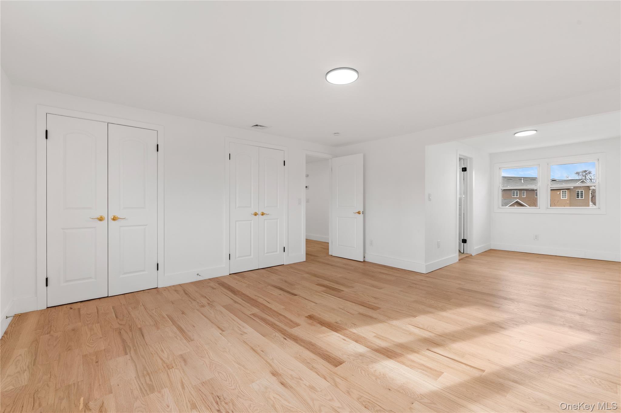 #17 photo, 19 Hicks Avenue, Syosset , NY 11791