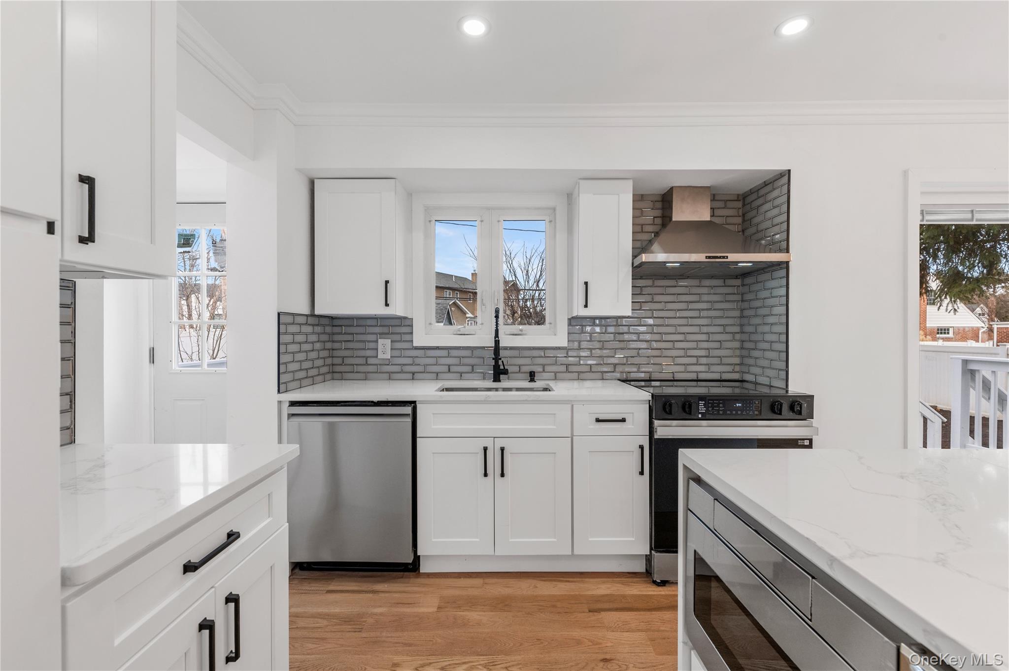 #8 photo, 19 Hicks Avenue, Syosset , NY 11791