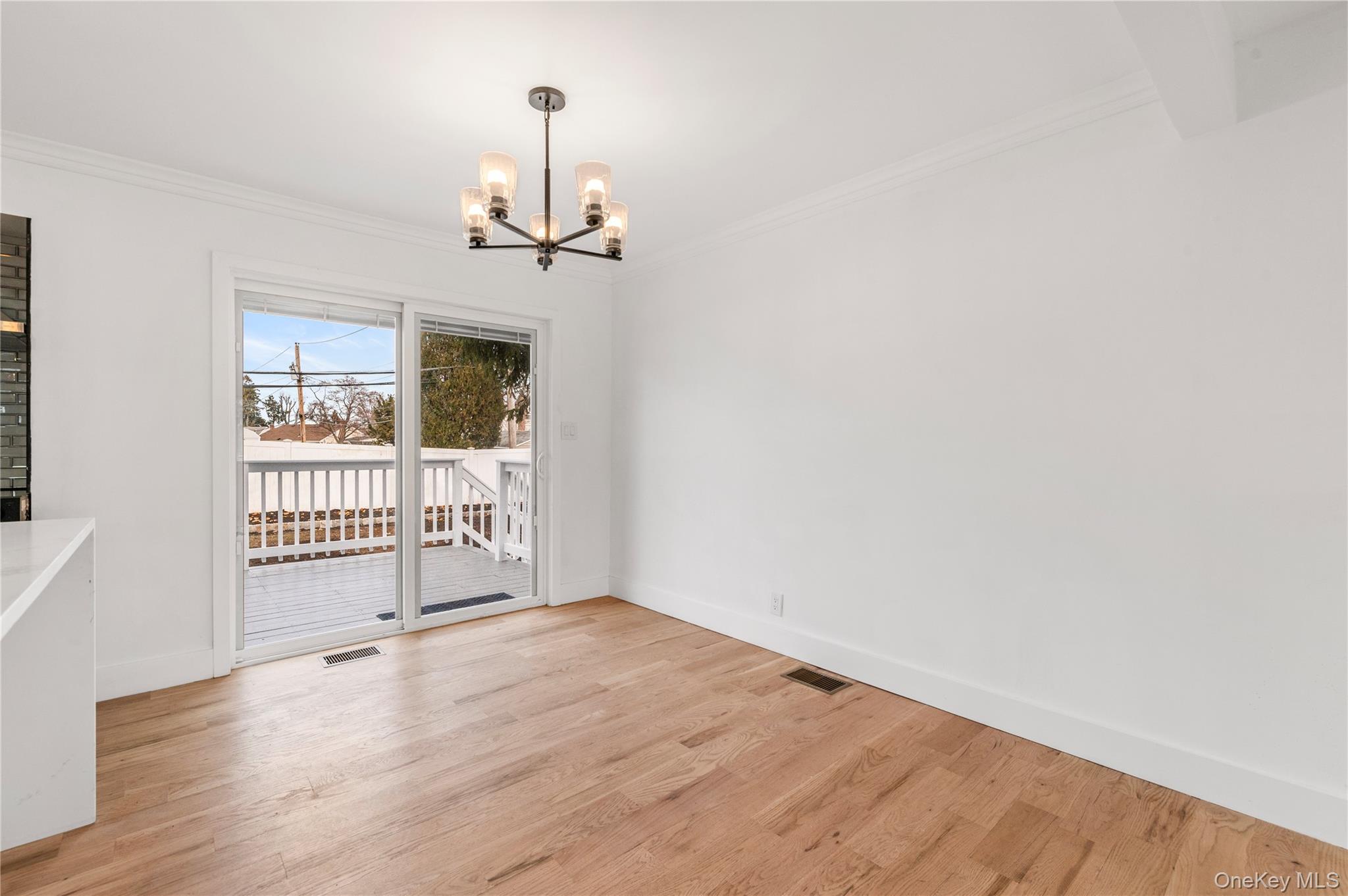 #9 photo, 19 Hicks Avenue, Syosset , NY 11791