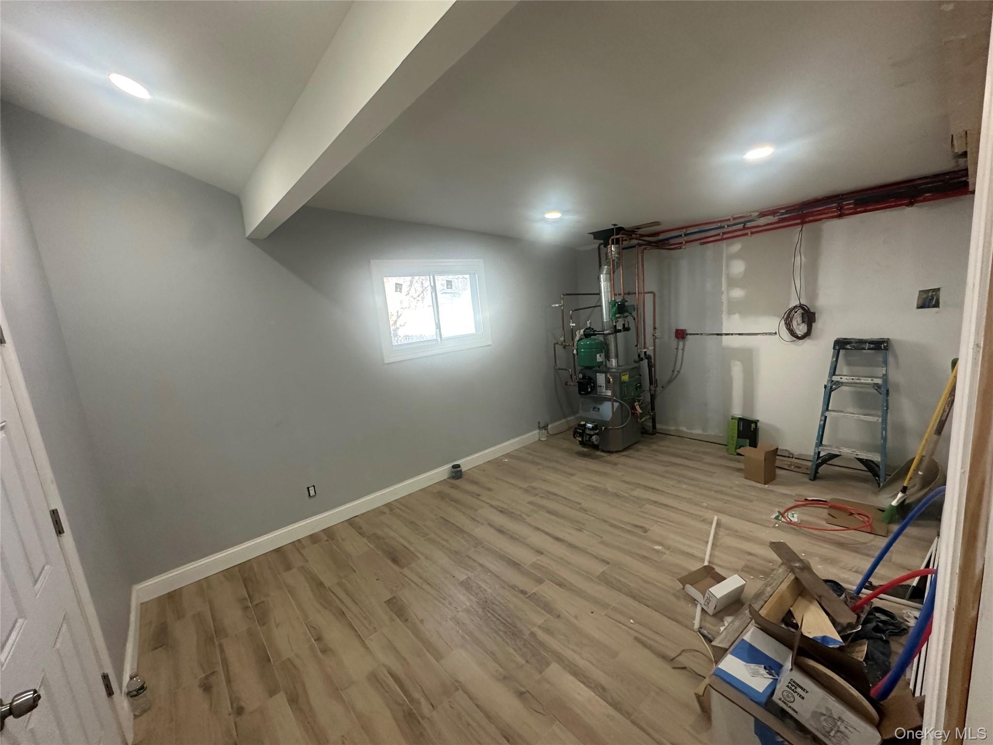 #4 photo, 11 Belfry Lane, Hicksville , NY 11801