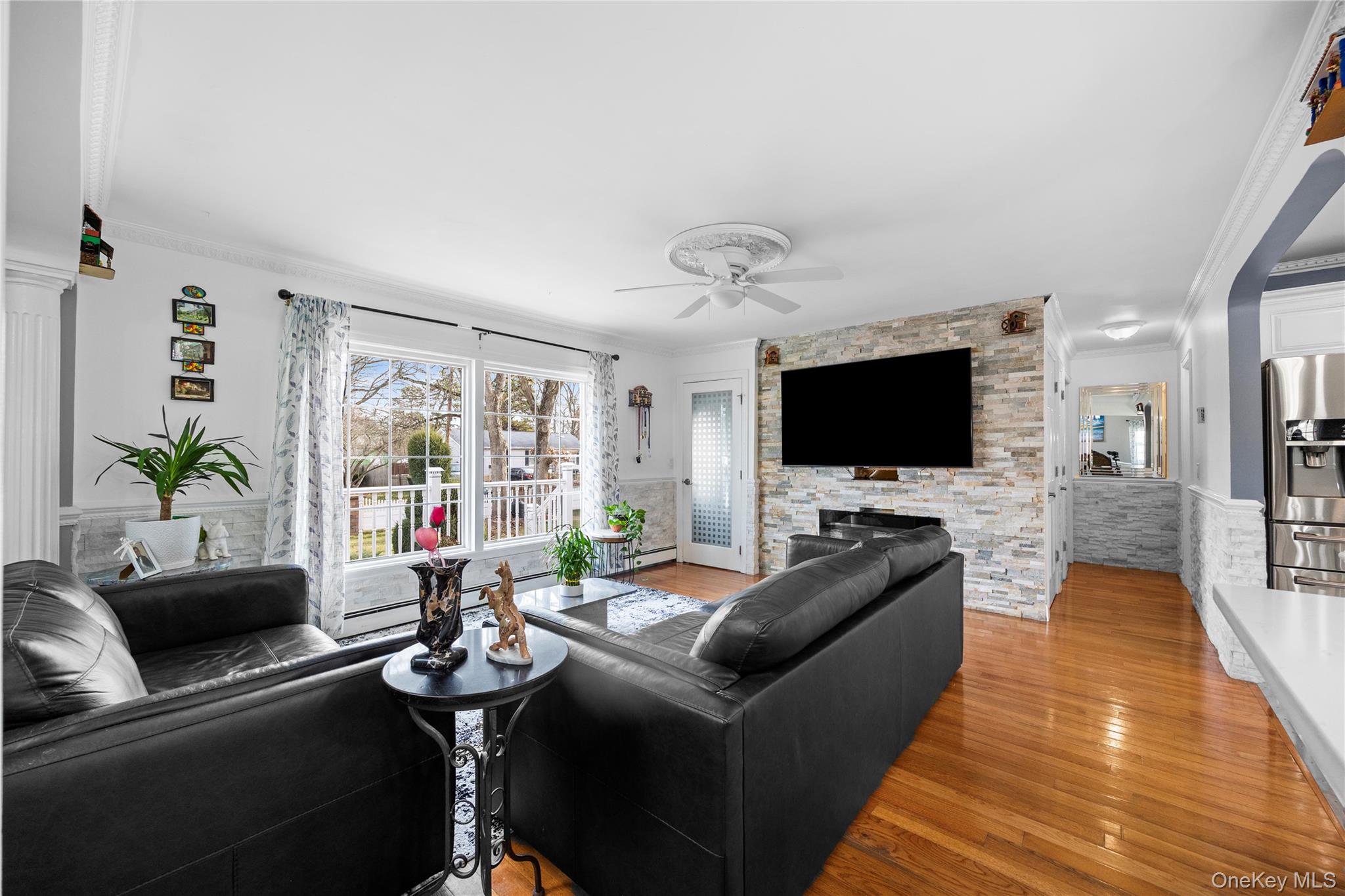 #17 photo, 50 S 30th Street, Babylon , NY 11798