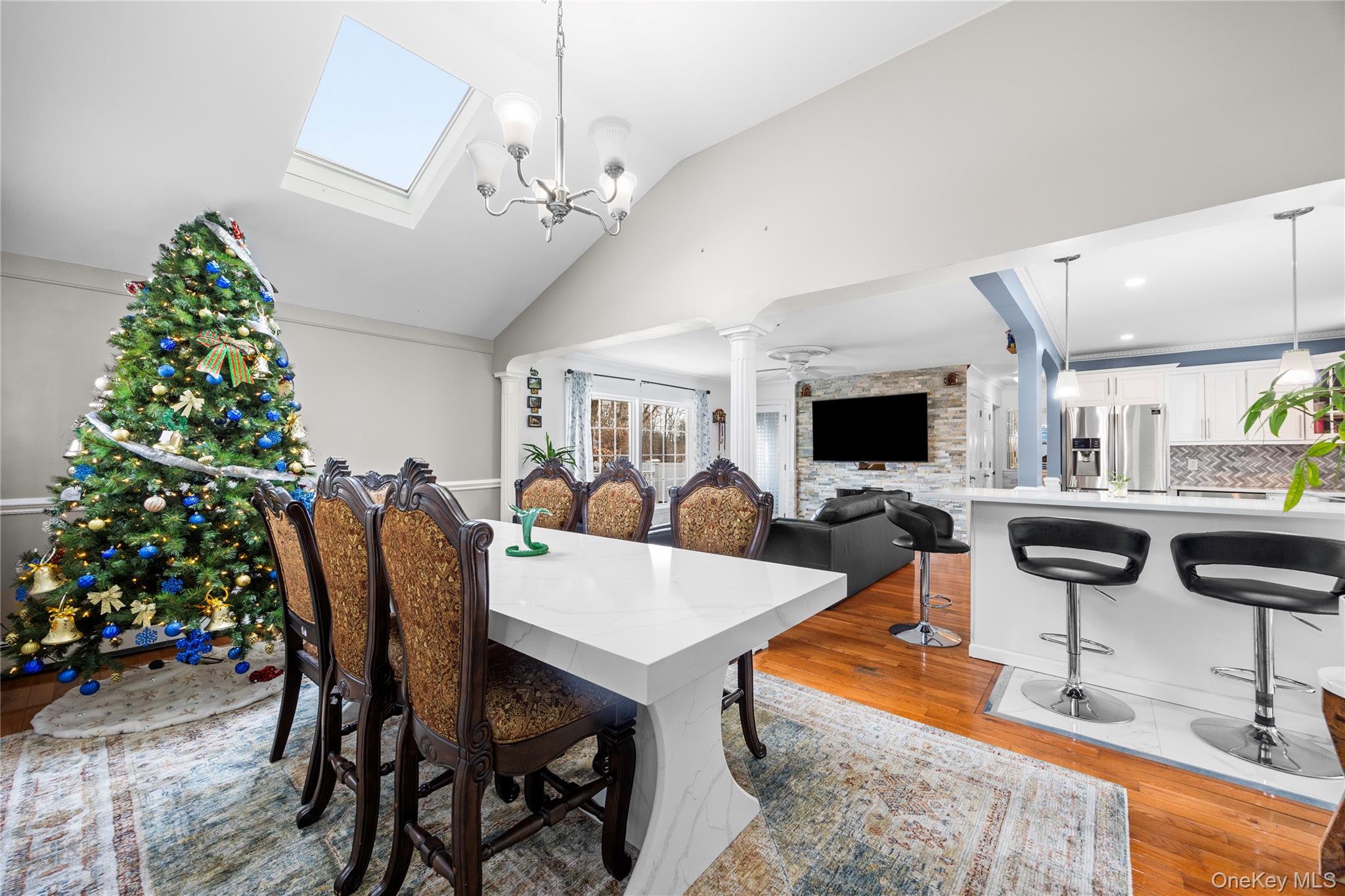 #19 photo, 50 S 30th Street, Babylon , NY 11798