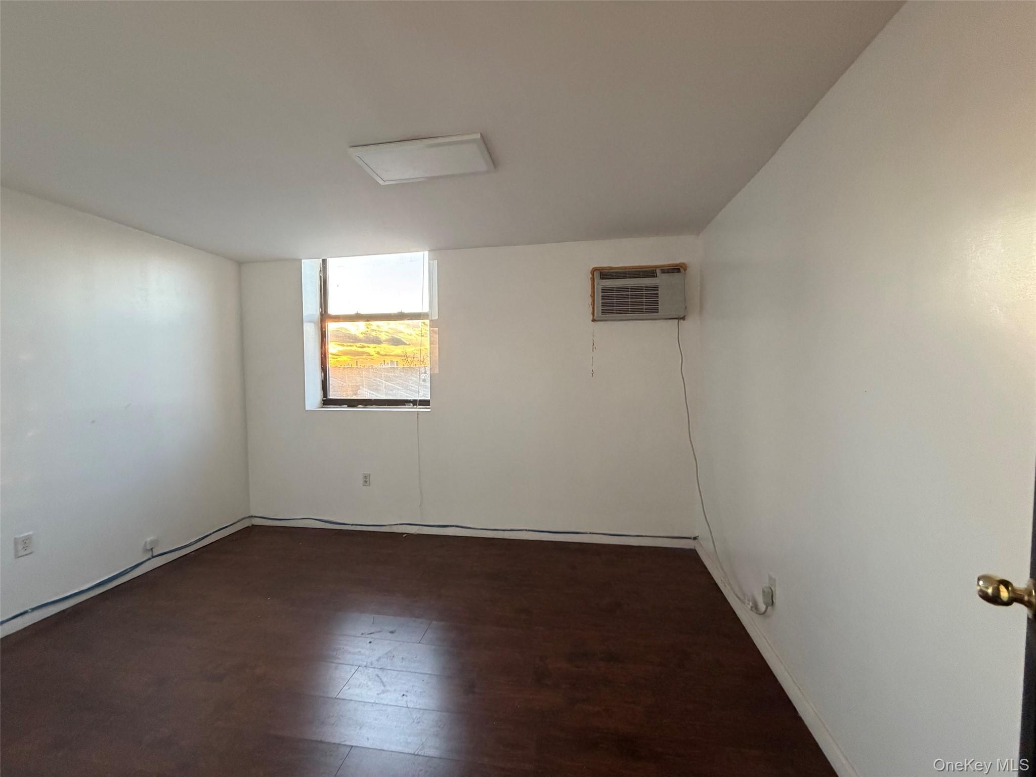 #5 photo, 22-26 119th Street, College Point , NY 11356