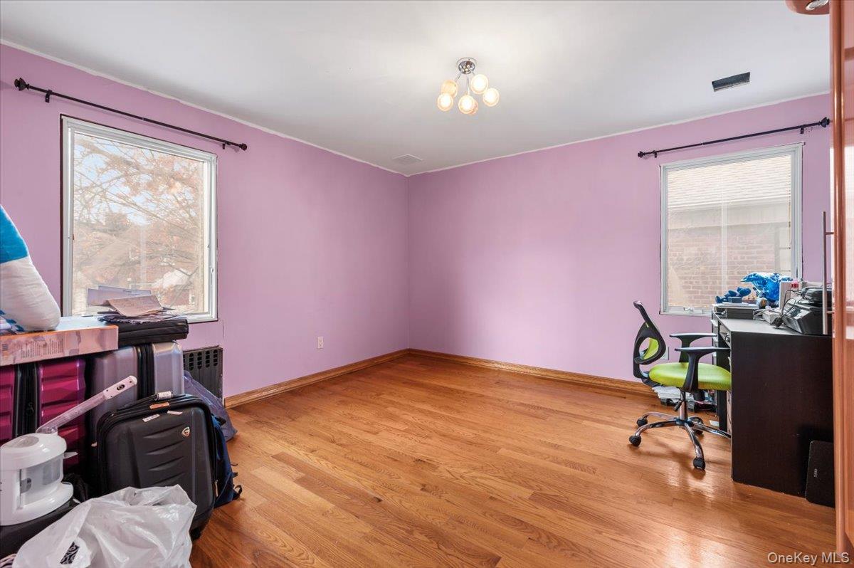 #14 photo, 82-06 166 street, Hillcrest (Queens) , NY 11432