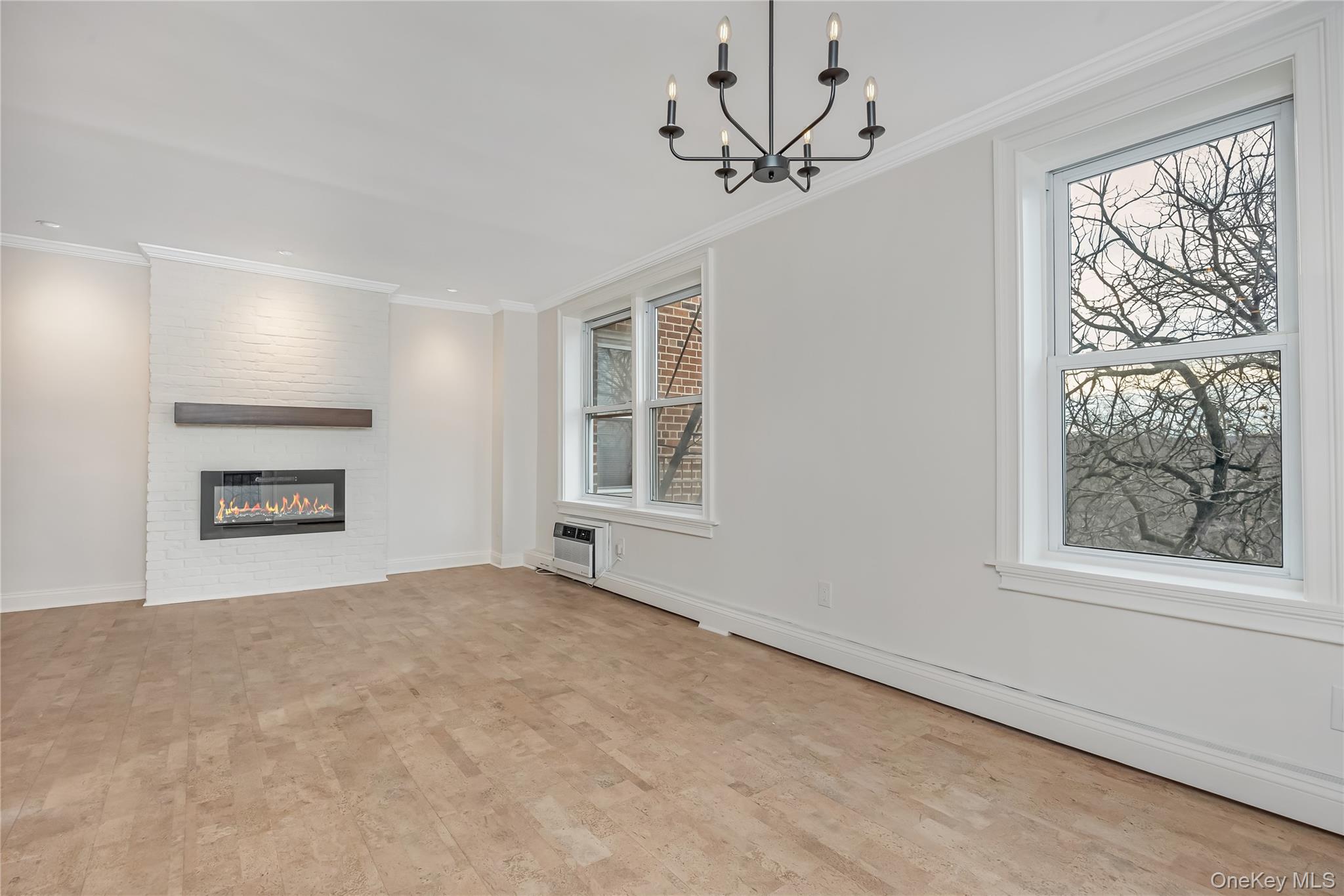 #15 photo, 42-30 Douglaston Parkway, Douglaston , NY 11363