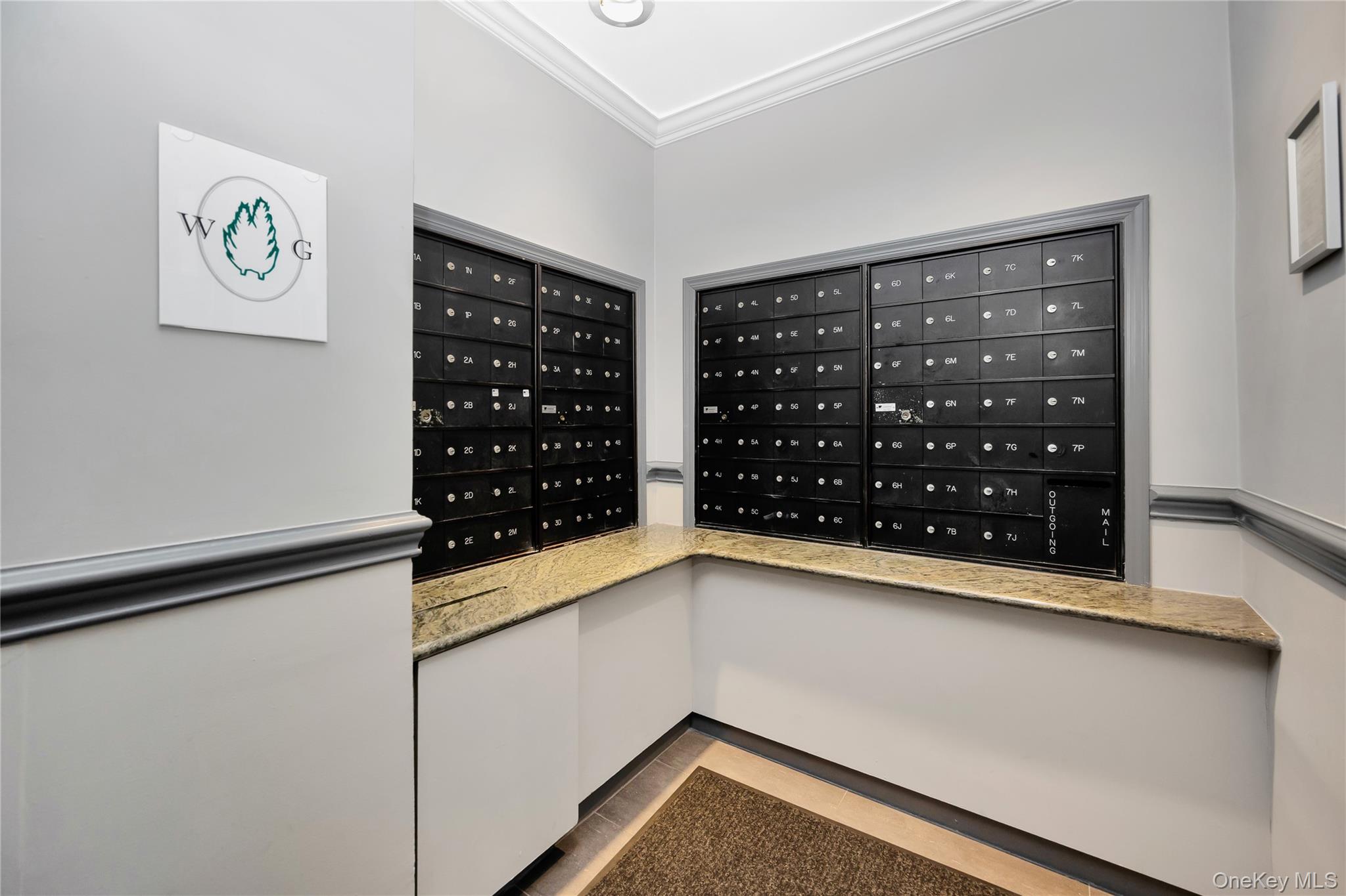 #4 photo, 42-30 Douglaston Parkway, Douglaston , NY 11363