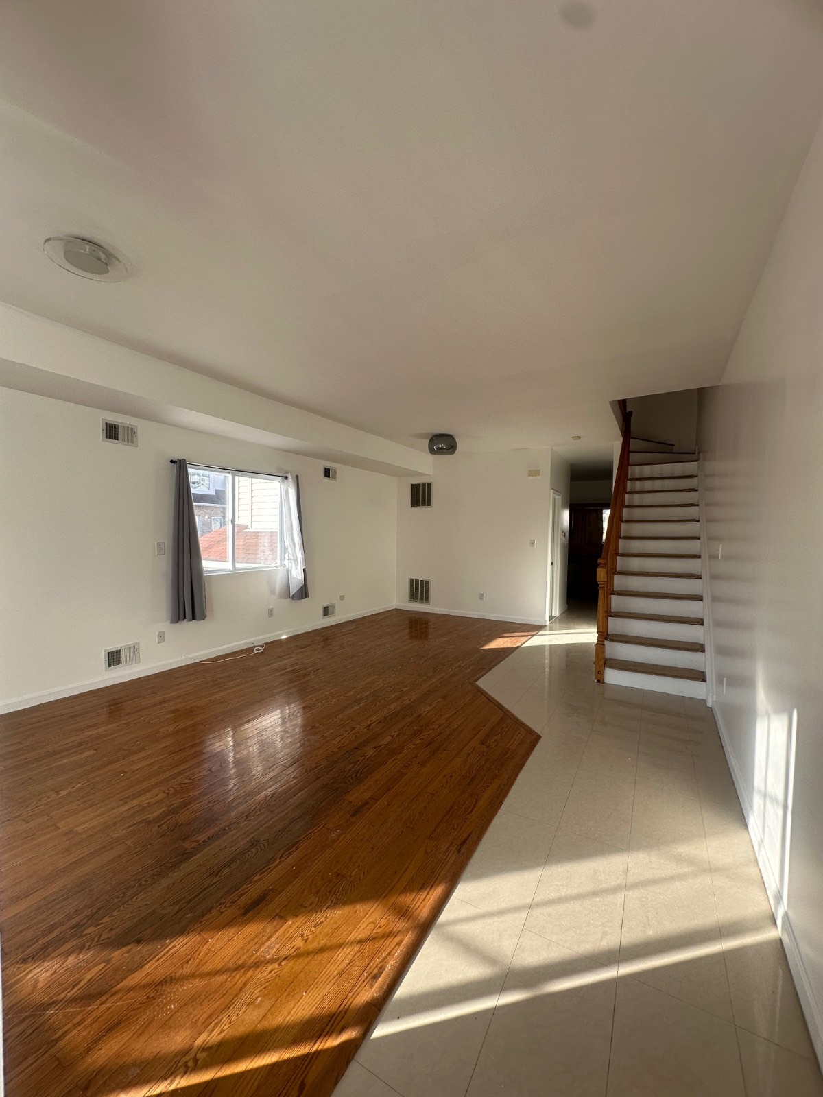 #7 photo, 377 Timber Ridge Drive, #Main unit, Staten Island , NY 10306