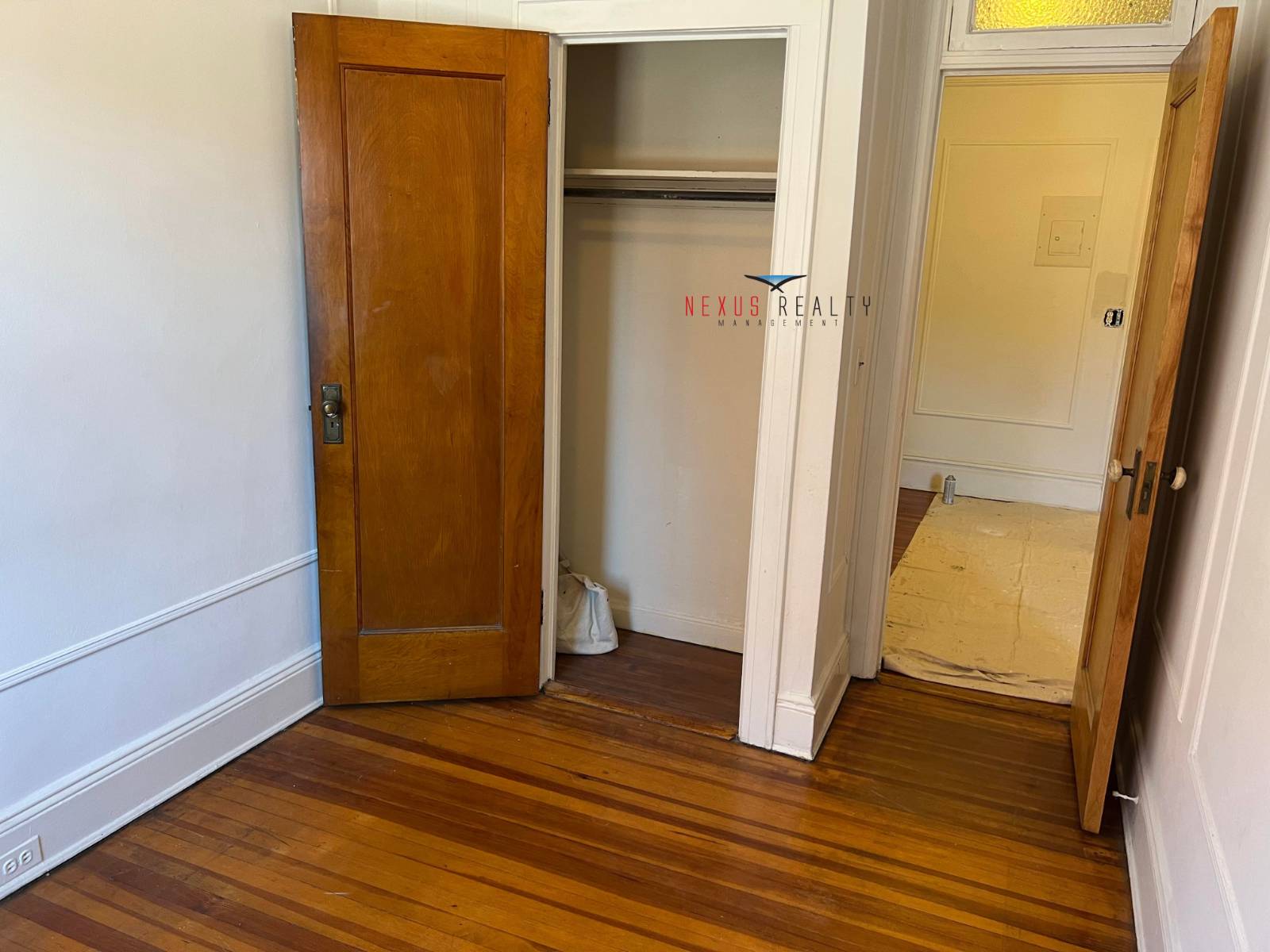 #8 photo, 42nd street & 28th Avenue, Astoria , NY 11103