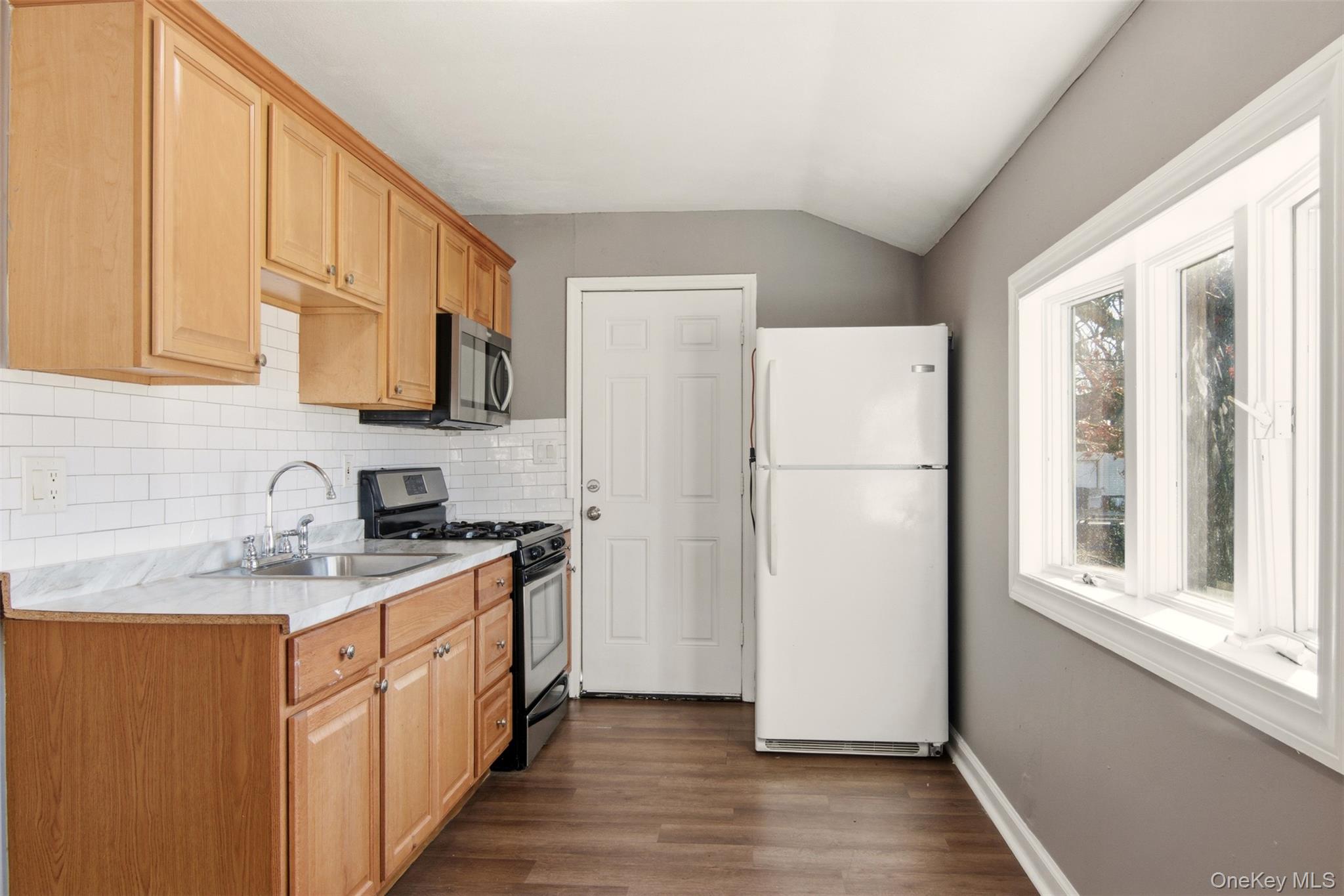 #5 photo, 7 Chapel Hill Drive, Brentwood , NY 11717