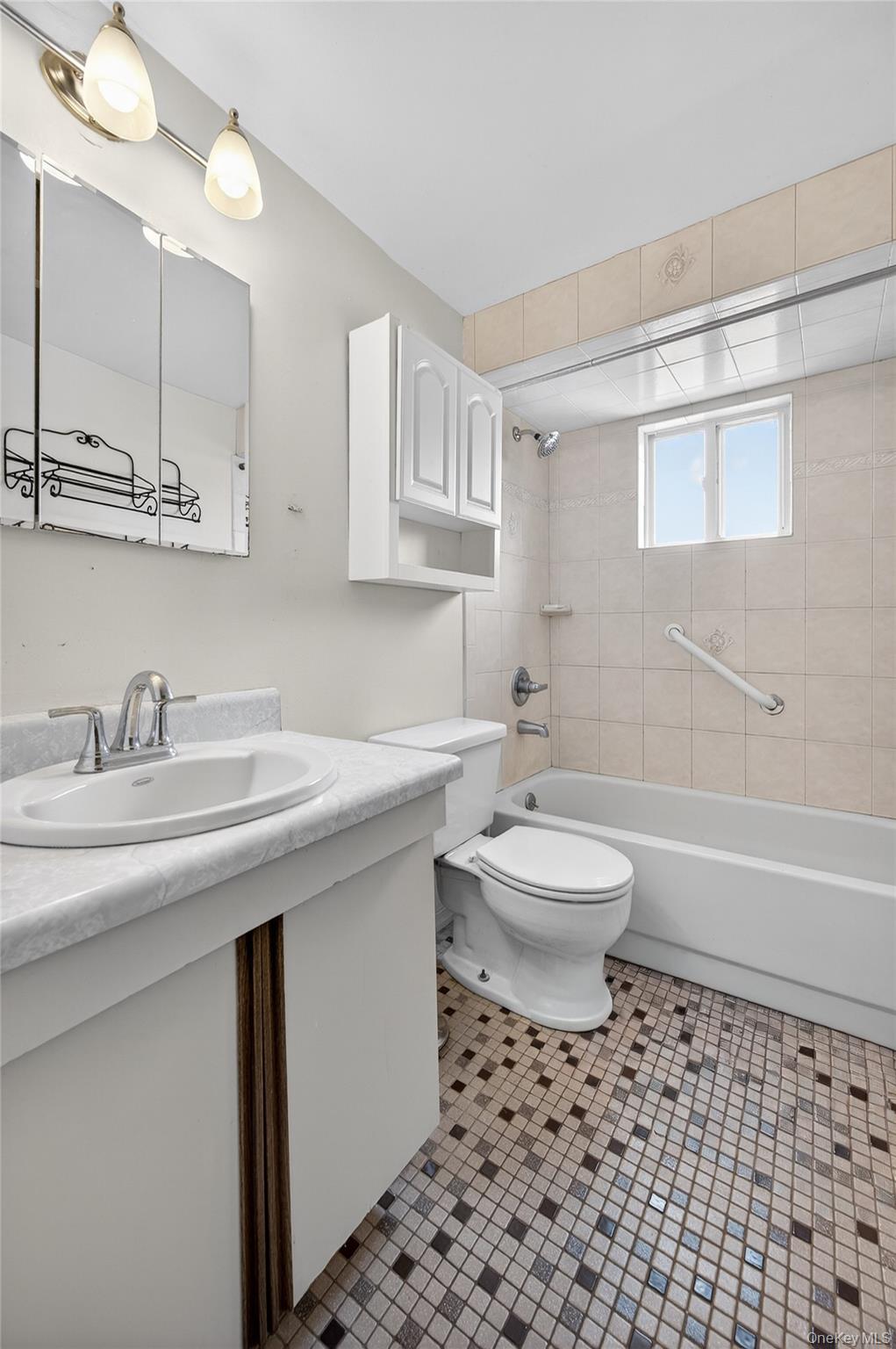 #14 photo, 128 Beech Street, Floral Park , NY 11001