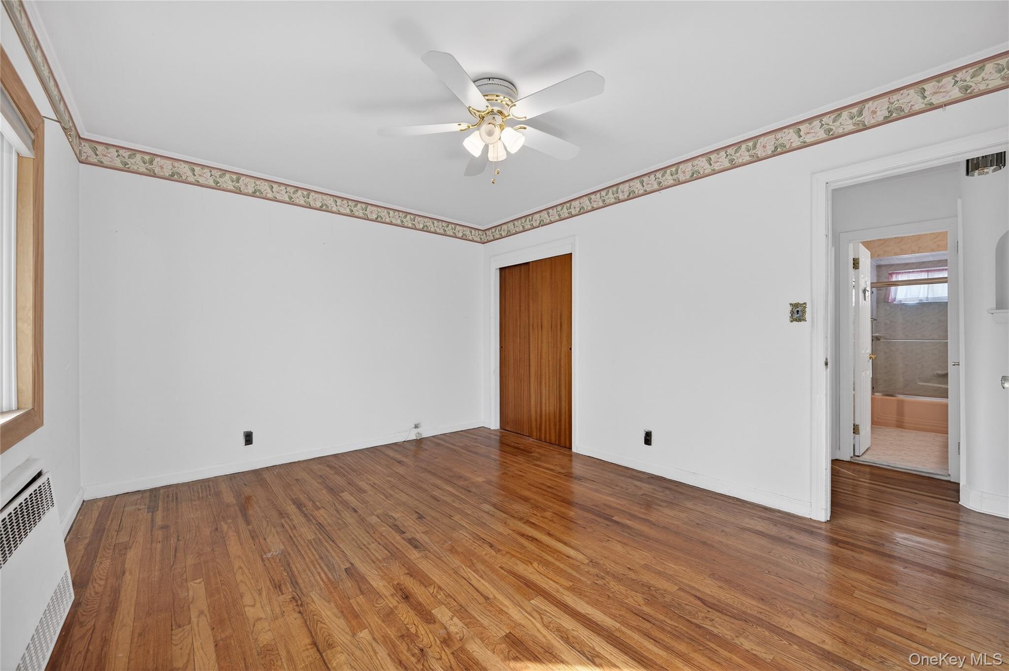 #8 photo, 128 Beech Street, Floral Park , NY 11001