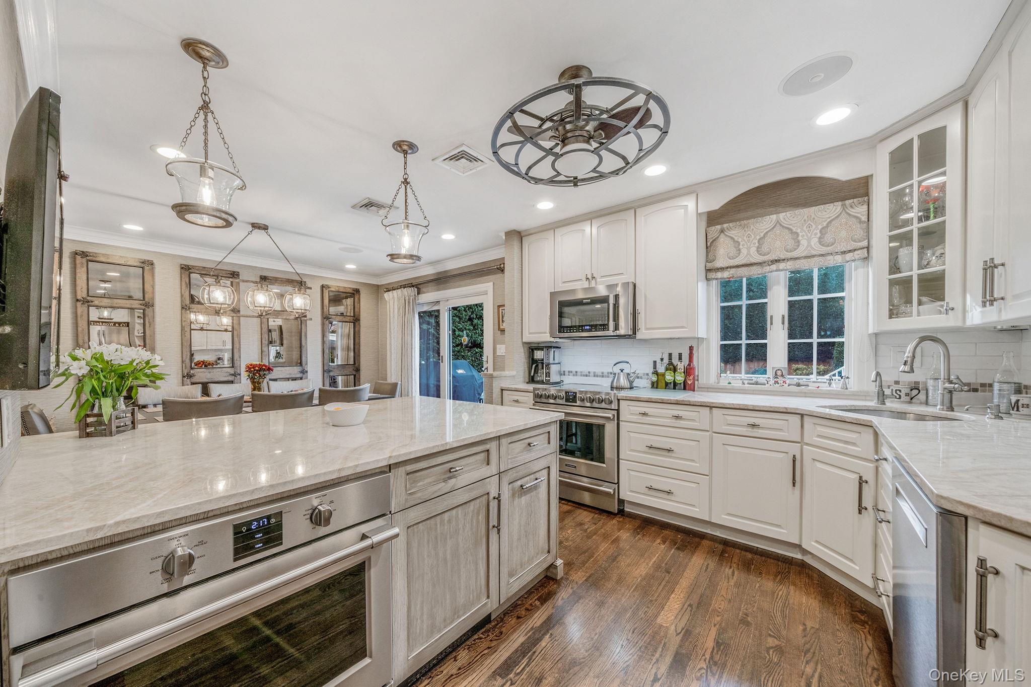 #11 photo, 3 Walnut Place, North Massapequa , NY 11758