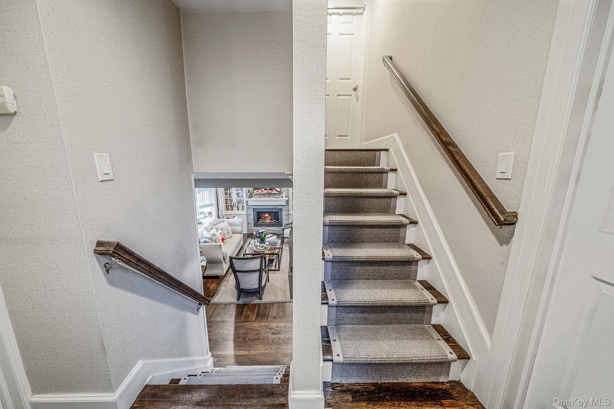 #14 photo, 3 Walnut Place, North Massapequa , NY 11758