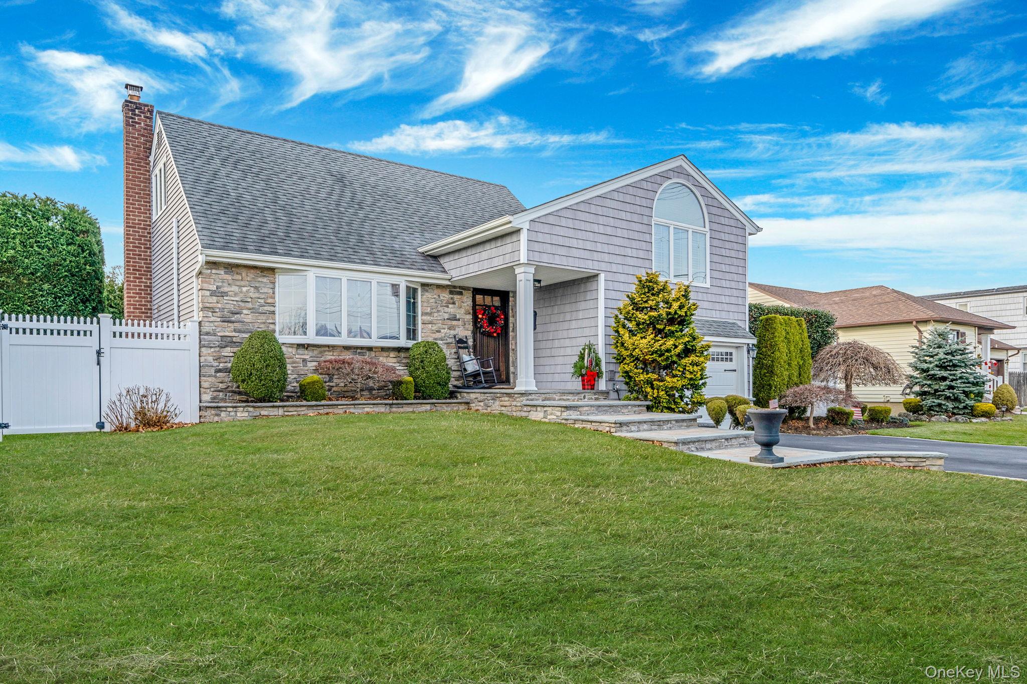 #2 photo, 3 Walnut Place, North Massapequa , NY 11758