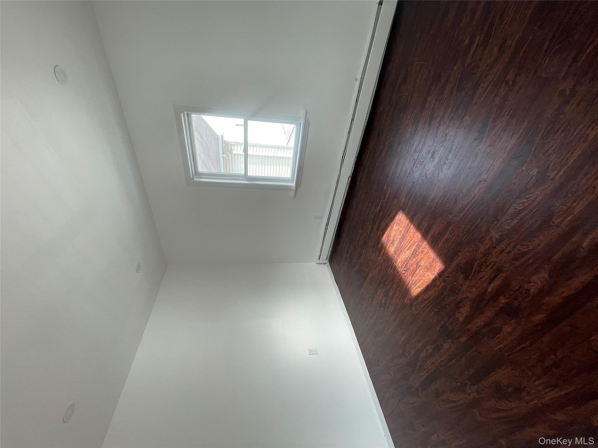 #15 photo, 70 Dobbs Ferry Road, White Plains , NY 10607