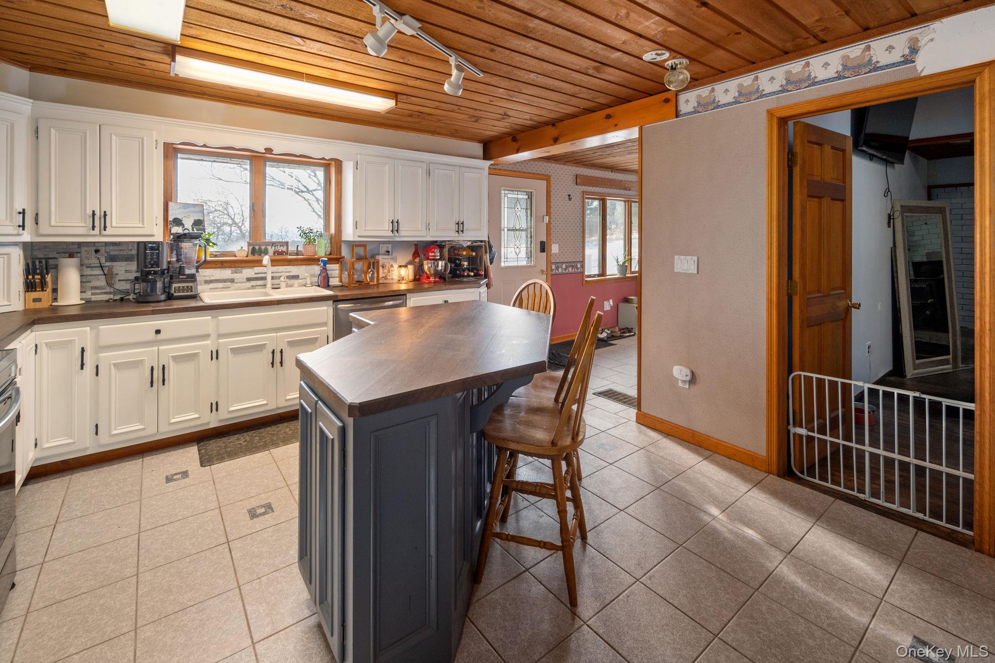 #15 photo, 929 Patria Road, Call Listing Agent , NY 12071