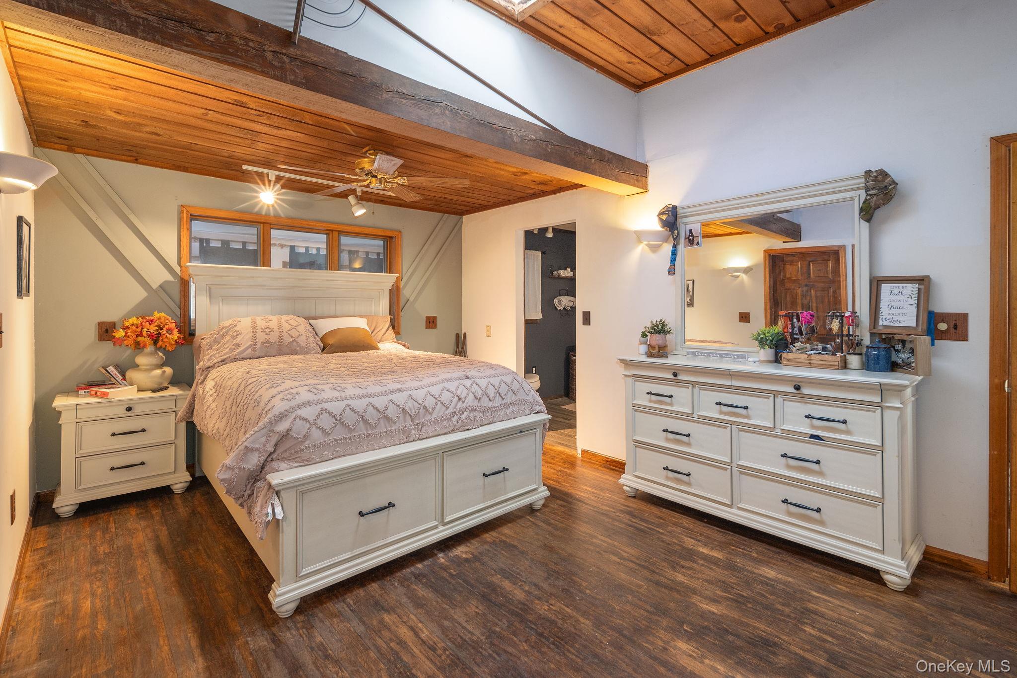 #17 photo, 929 Patria Road, Call Listing Agent , NY 12071