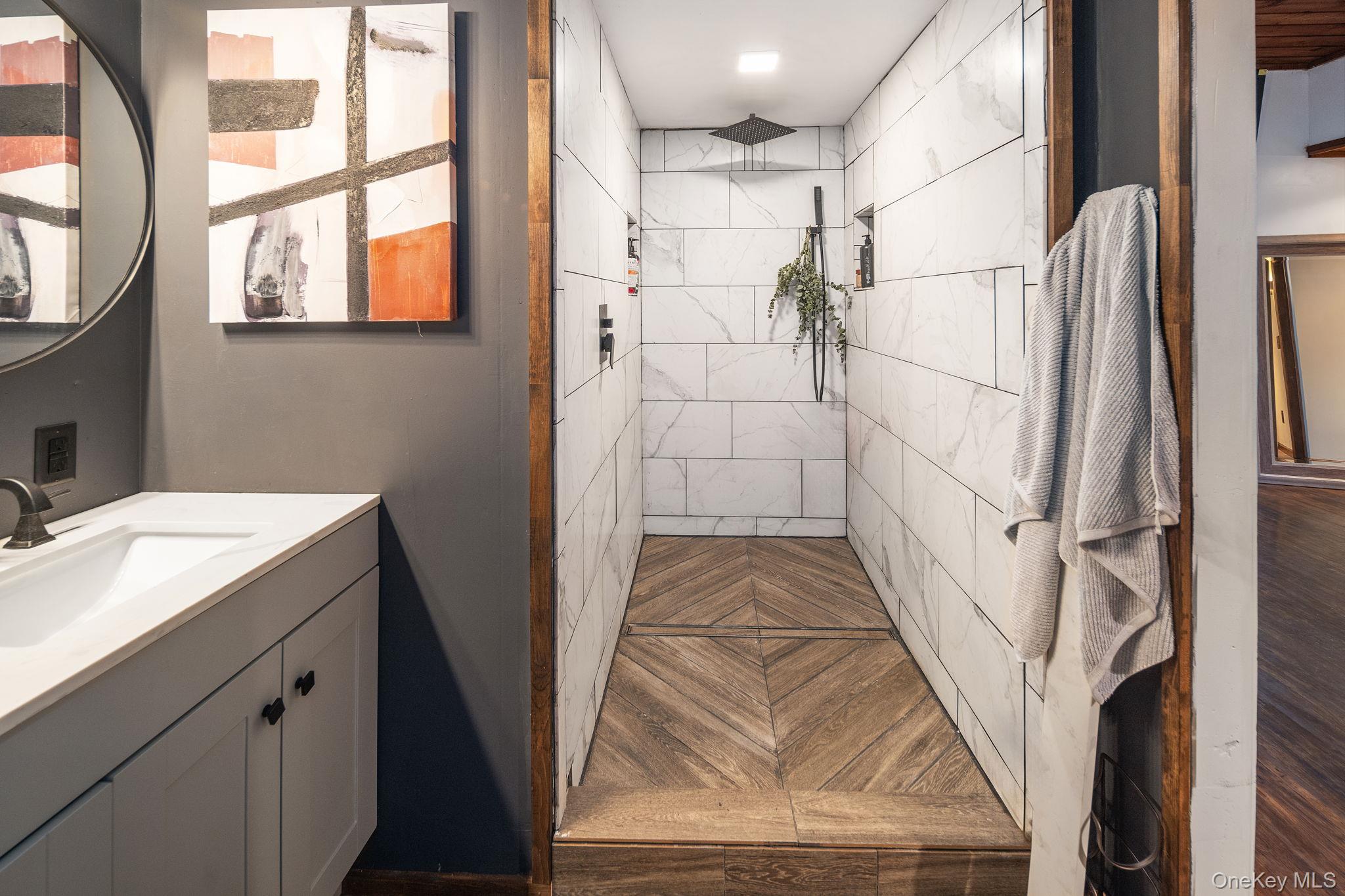 #20 photo, 929 Patria Road, Call Listing Agent , NY 12071