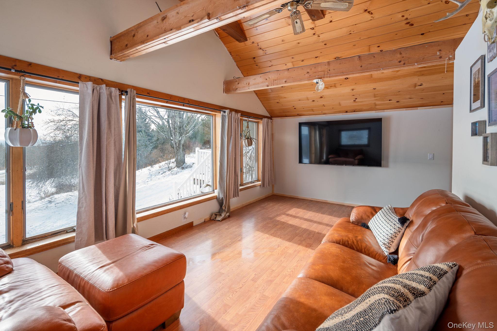 #6 photo, 929 Patria Road, Call Listing Agent , NY 12071