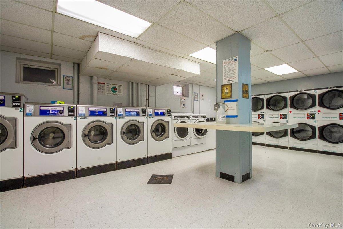 #18 photo, 279 N BROADWAY, 紐約州 Yonkers , NY 10701