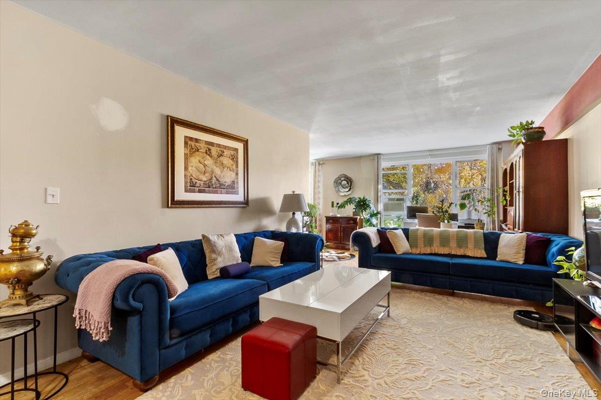 #6 photo, 279 N BROADWAY, 紐約州 Yonkers , NY 10701