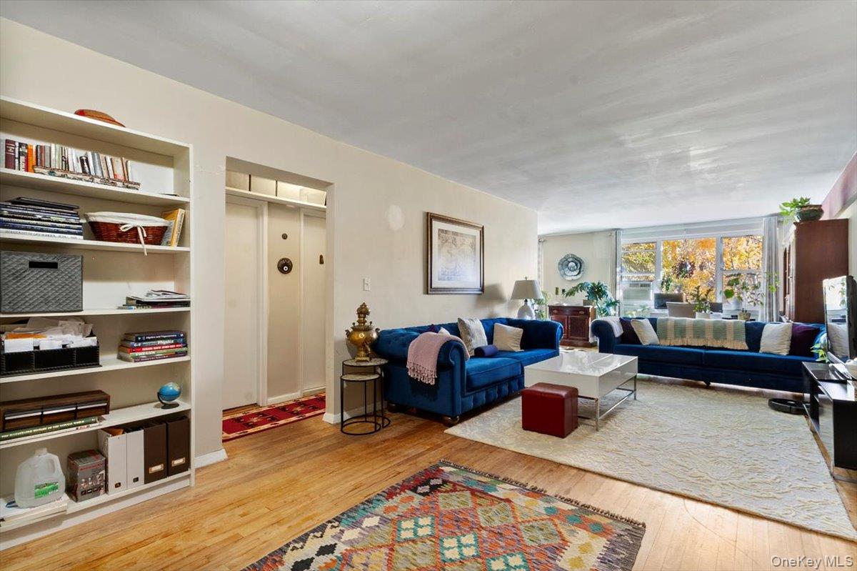 #7 photo, 279 N BROADWAY, 紐約州 Yonkers , NY 10701