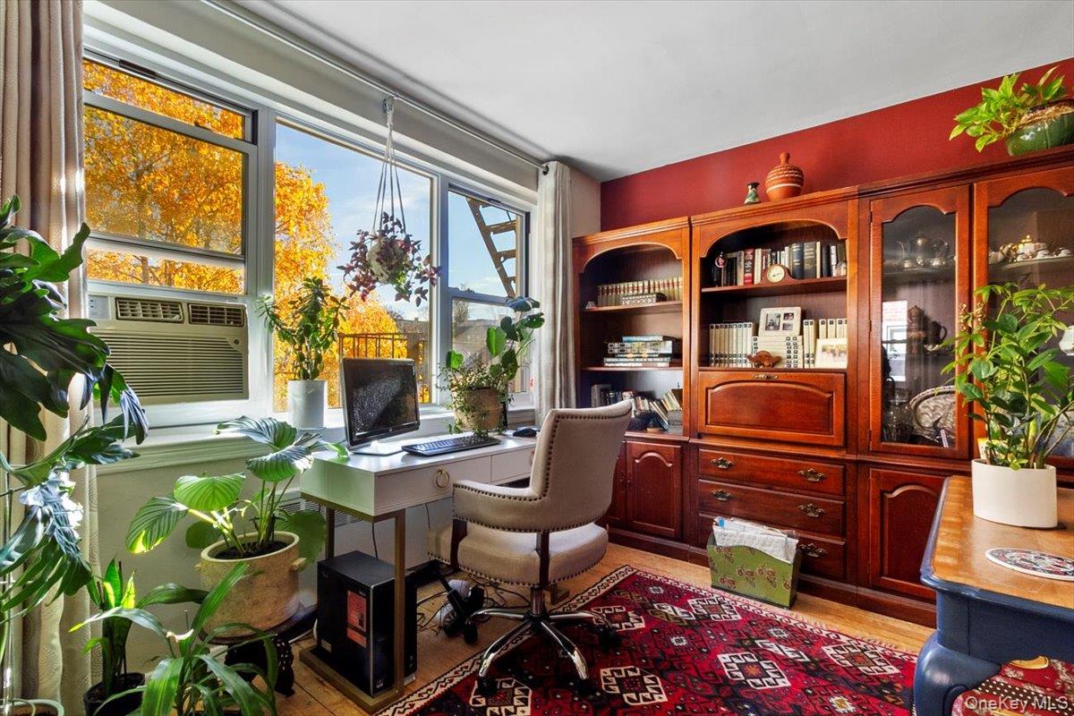 #8 photo, 279 N BROADWAY, 紐約州 Yonkers , NY 10701