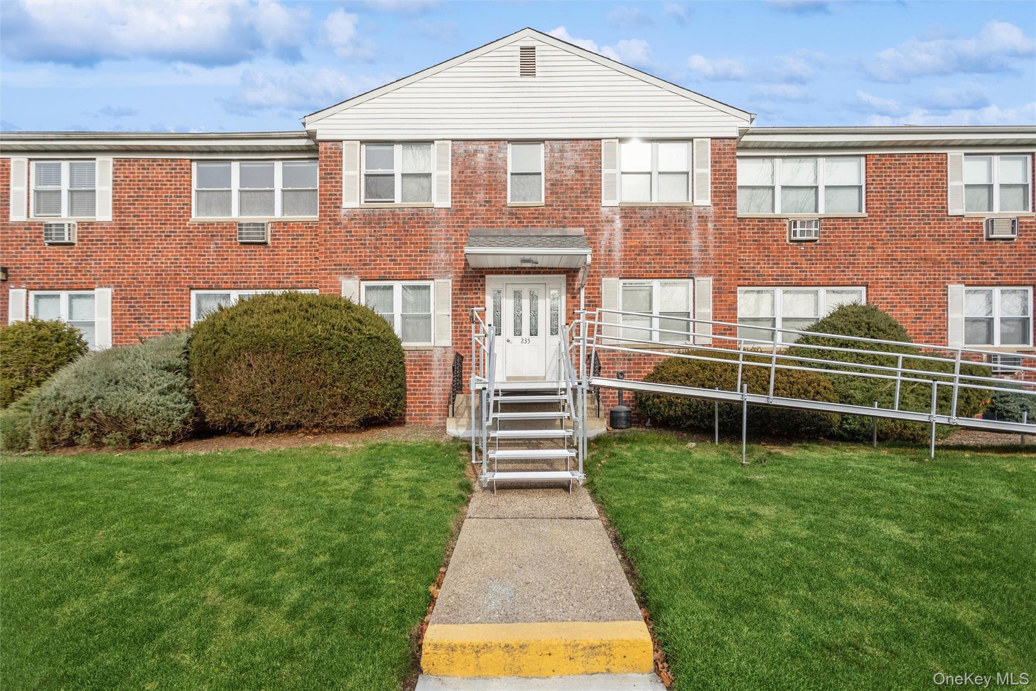 #1 photo, 235 N Middletown Road, Pearl River , NY 10965