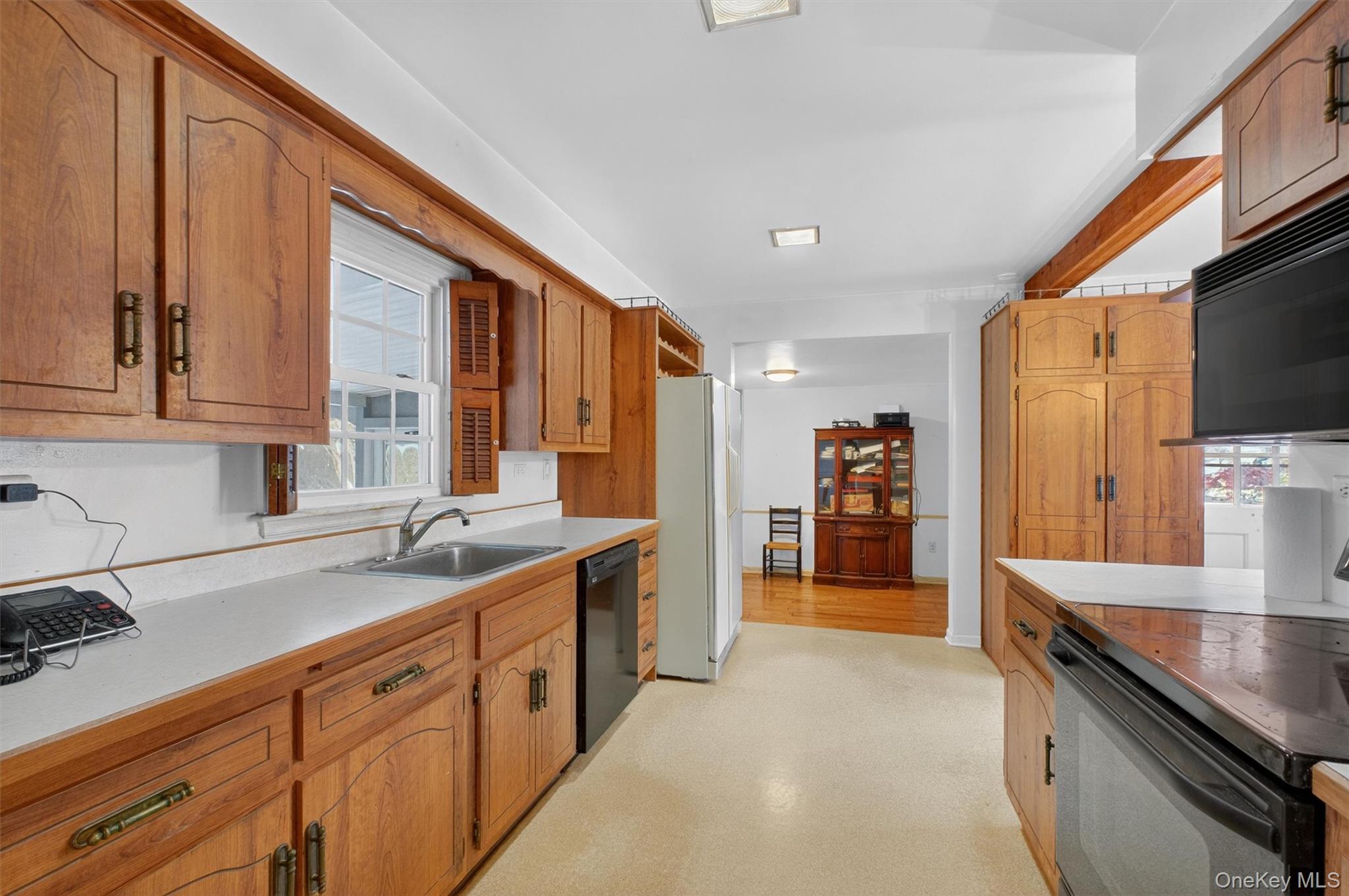 #8 photo, 15 Valley View Road, Hyde Park , NY 12538