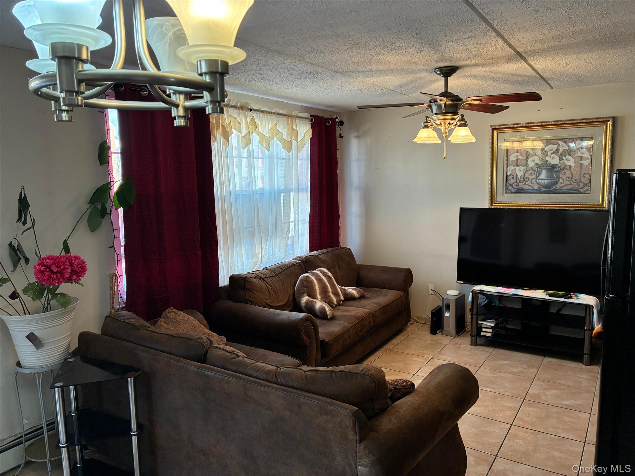 #2 photo, 21 Renaissance Court, 布鲁克林 Brooklyn , NY 11206