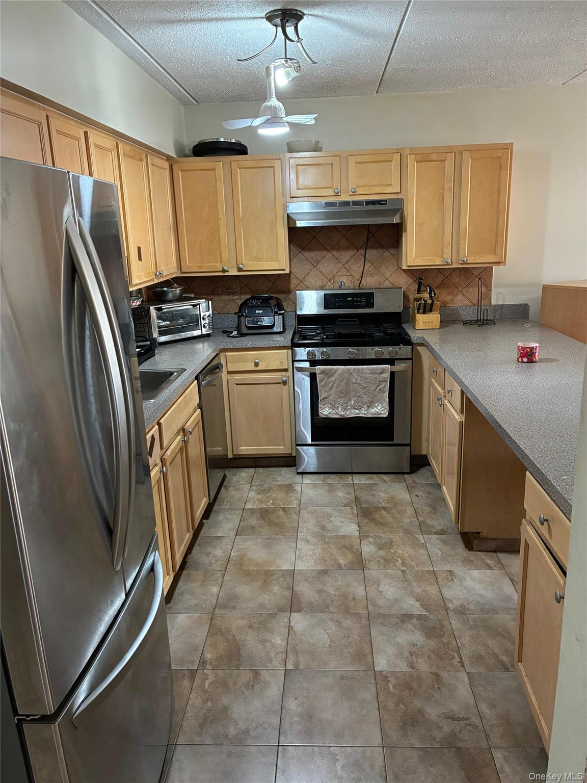 #4 photo, 21 Renaissance Court, 布鲁克林 Brooklyn , NY 11206