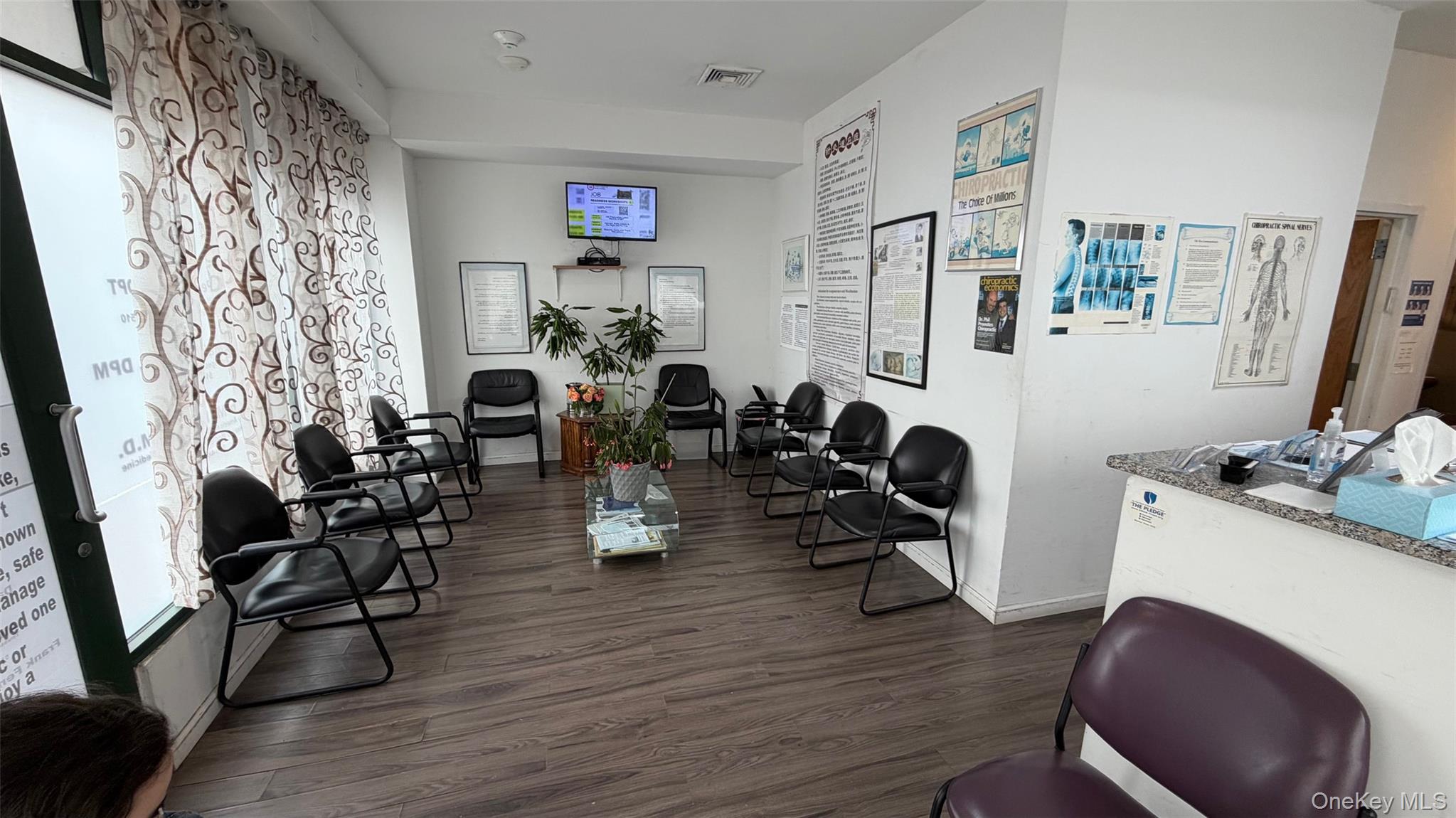 #1 photo, 707 Middle Neck Road, Great Neck , NY 11021