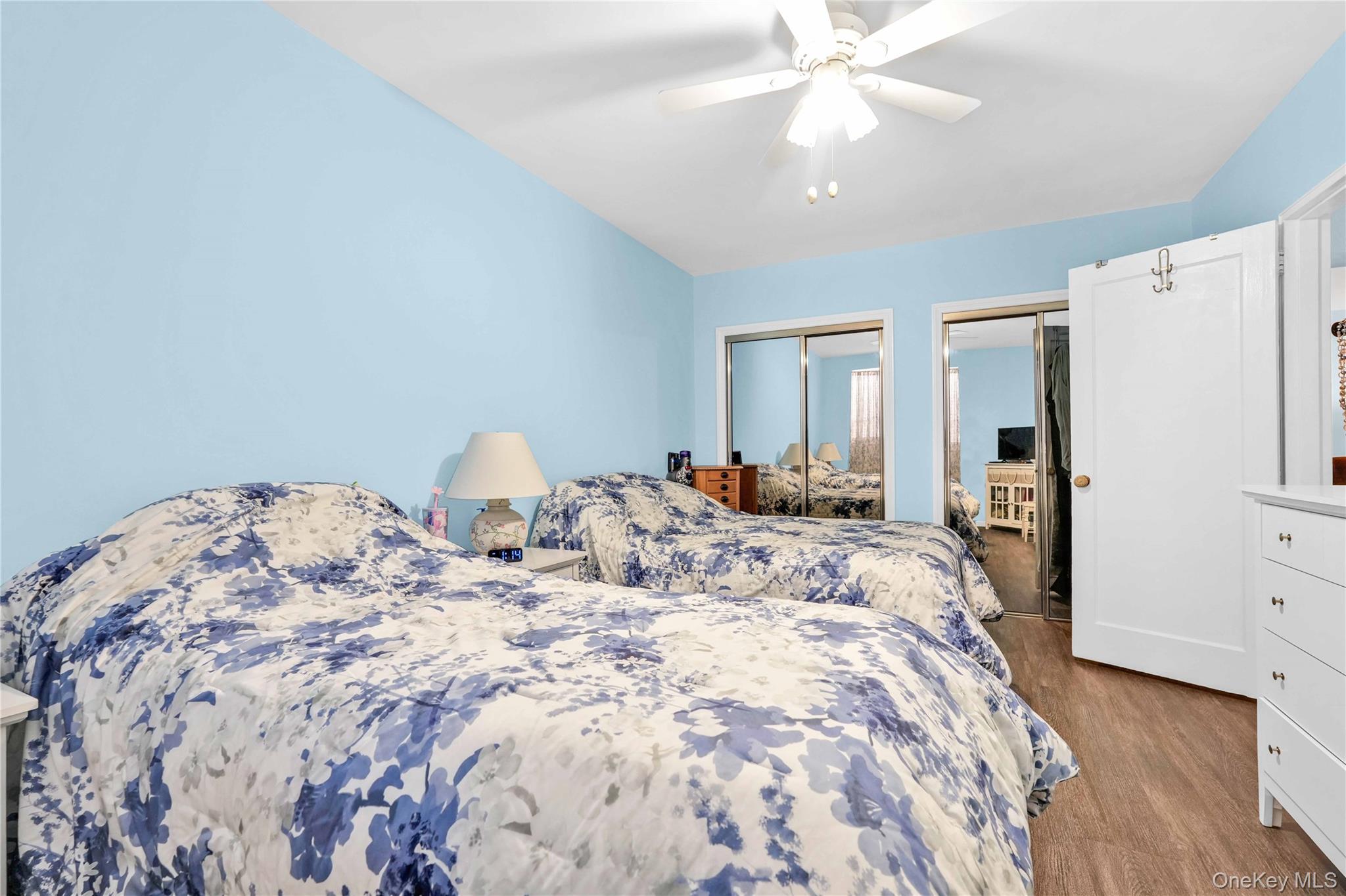 #7 photo, 26-25 141 Street, Flushing , NY 11354