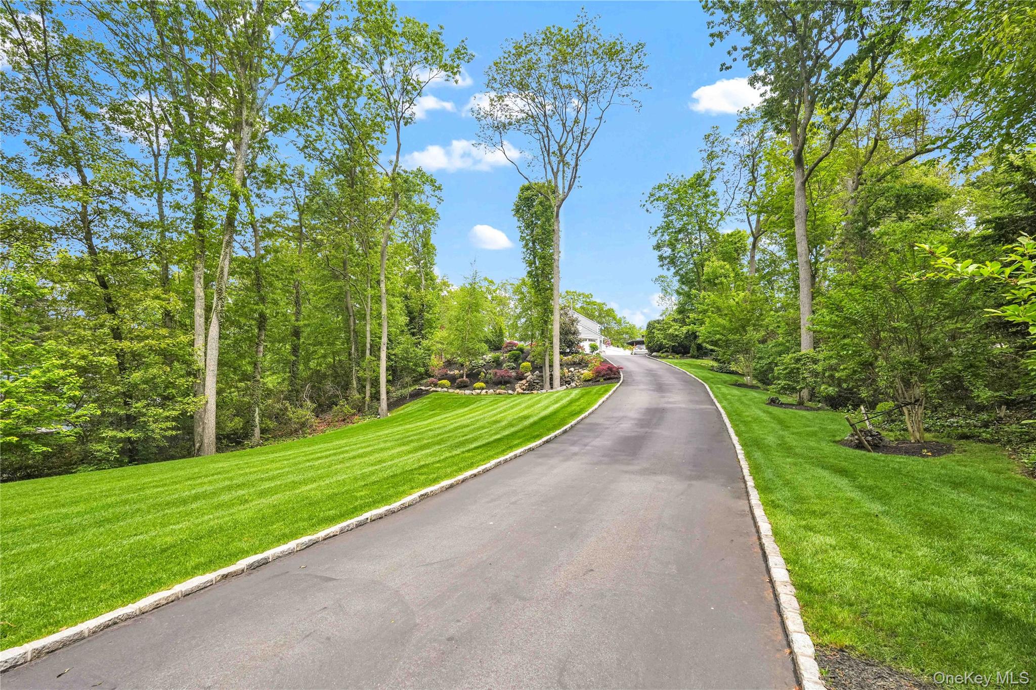 #2 photo, 69 Bankside Drive, 東長島 Centerport , NY 11721