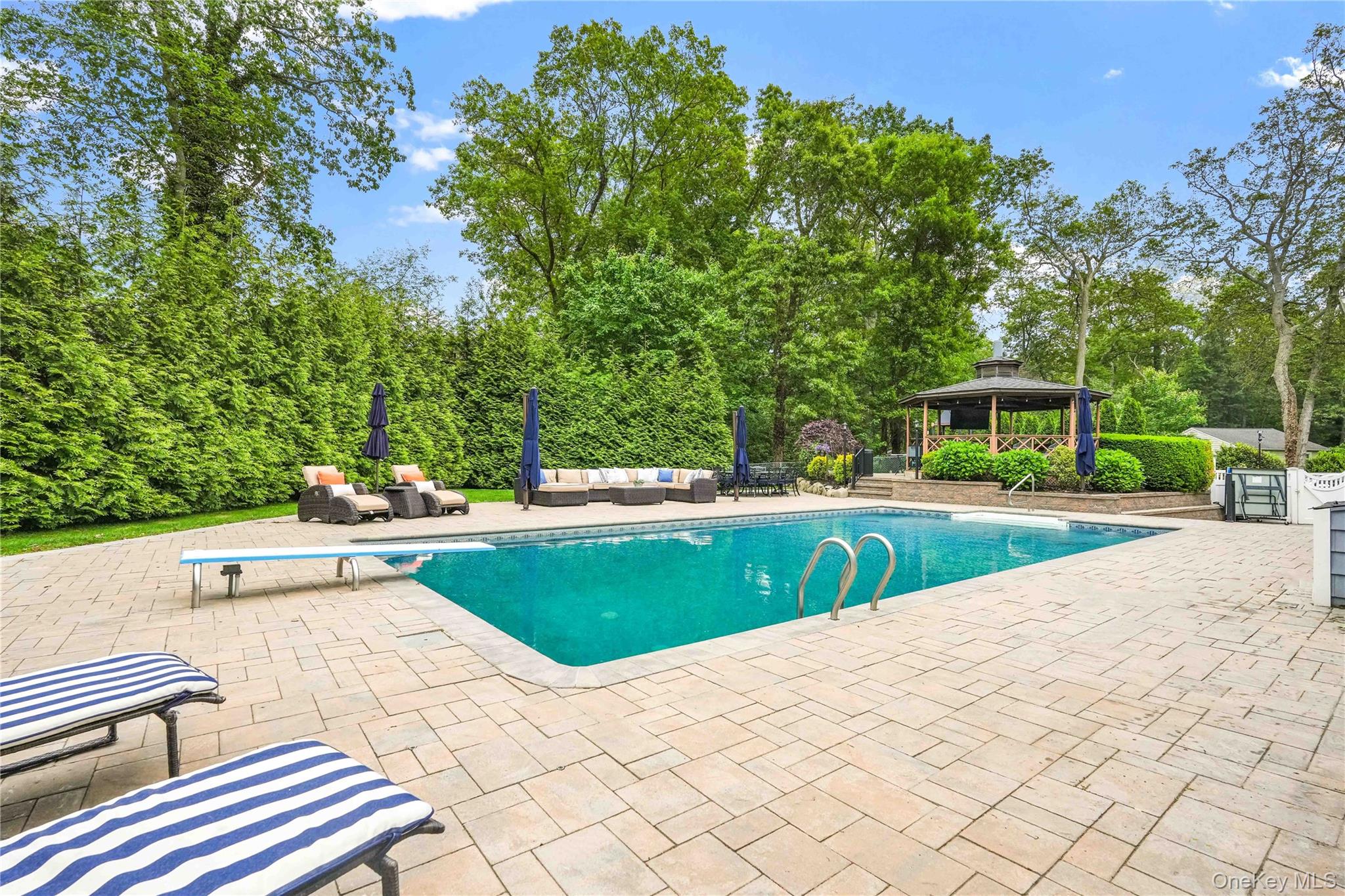 #3 photo, 69 Bankside Drive, 東長島 Centerport , NY 11721