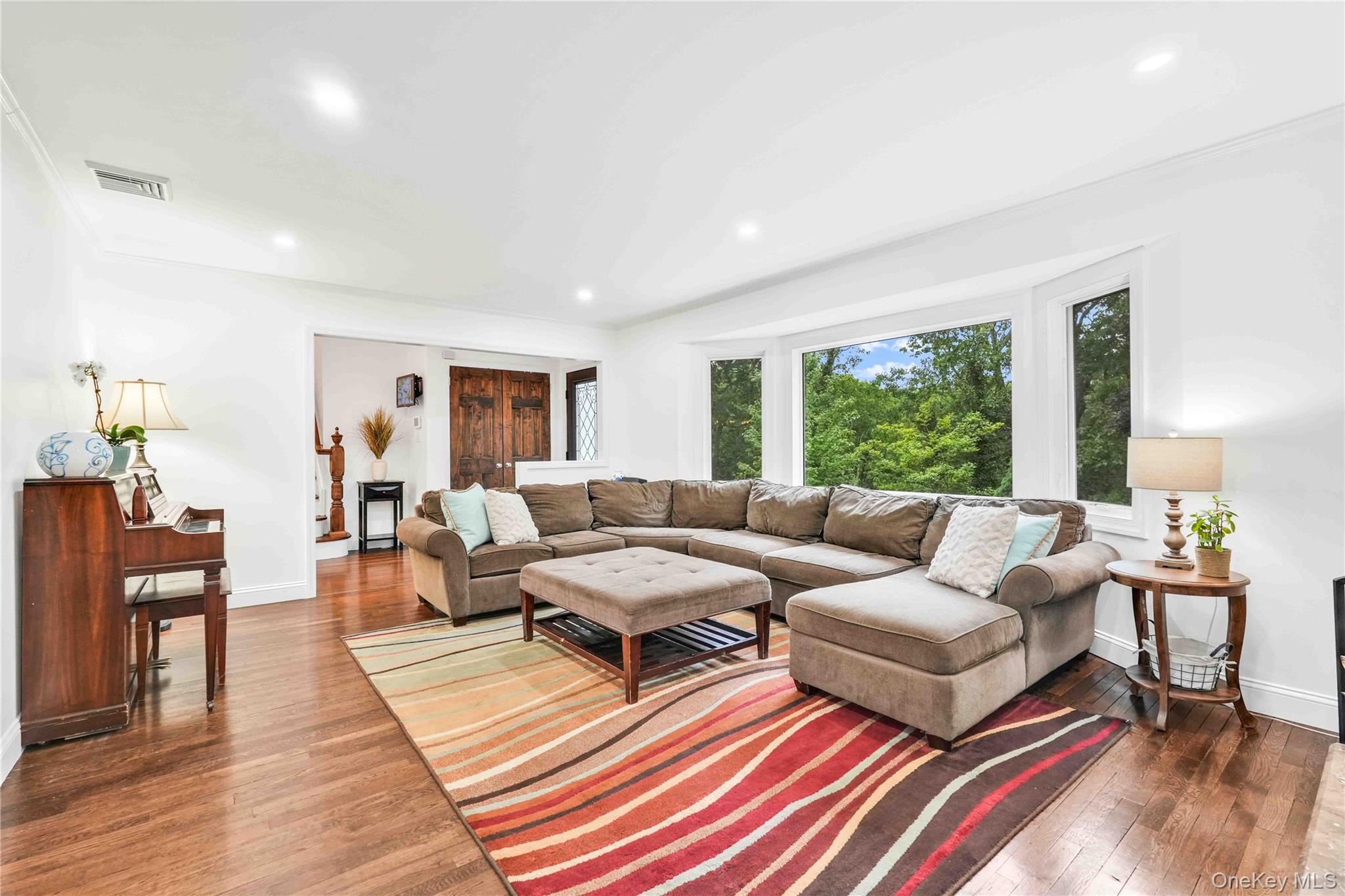 #4 photo, 69 Bankside Drive, 東長島 Centerport , NY 11721