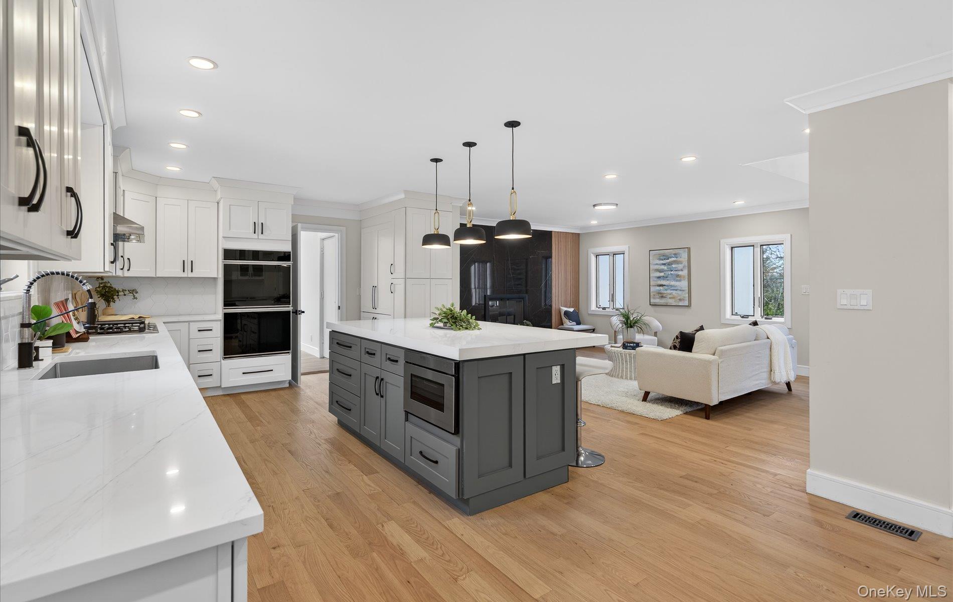 #12 photo, 369 Vanderbilt Parkway, 東長島 Dix小山 Dix Hills , NY 11746