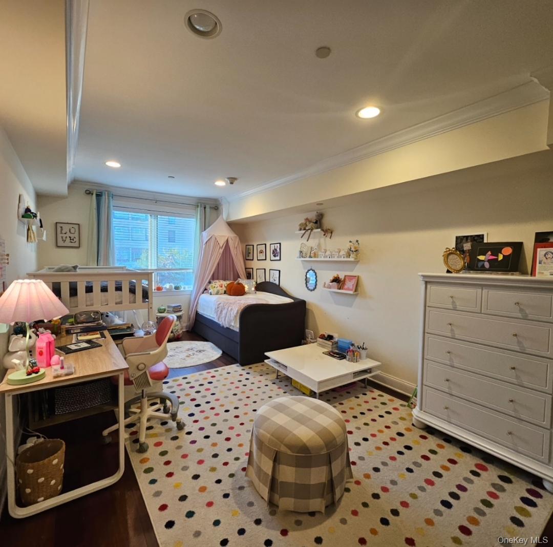 #13 photo, 171 Great Neck Road, Great Neck , NY 11021