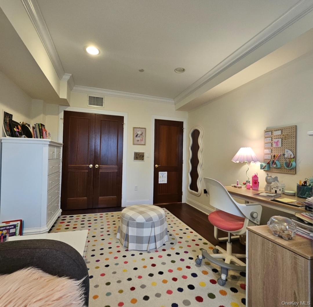 #14 photo, 171 Great Neck Road, Great Neck , NY 11021