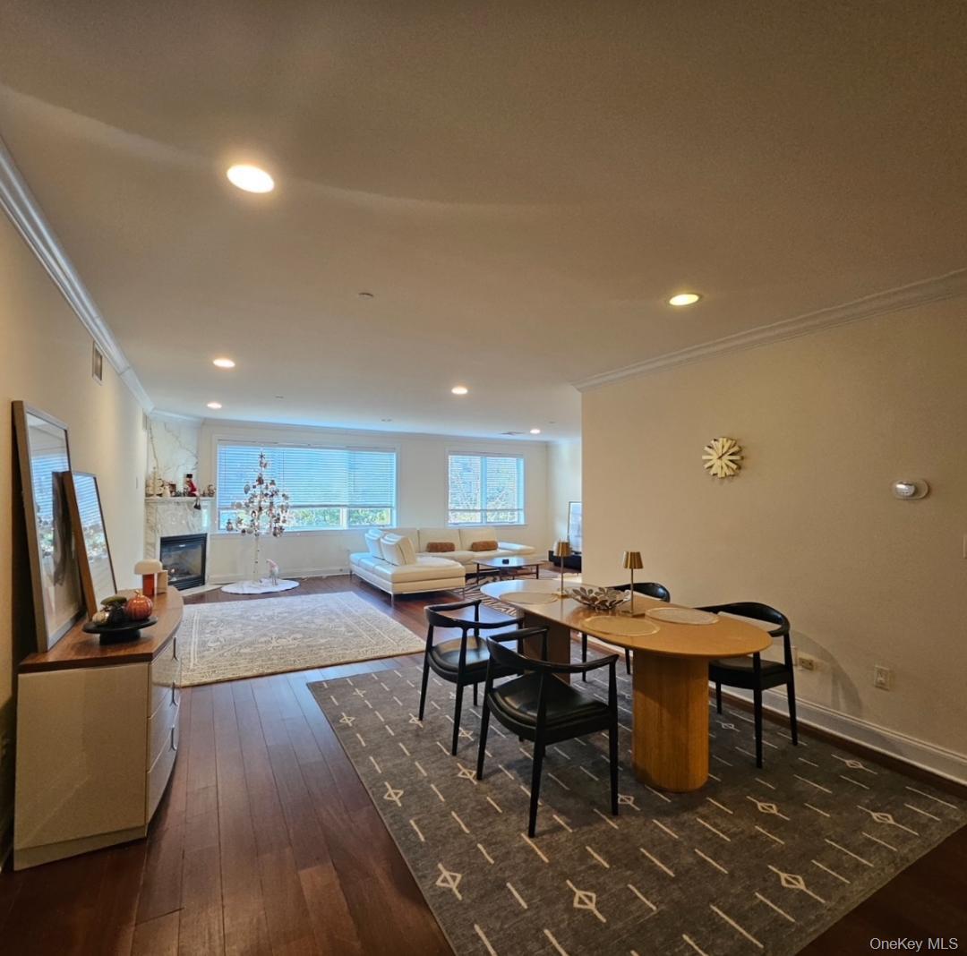 #7 photo, 171 Great Neck Road, Great Neck , NY 11021