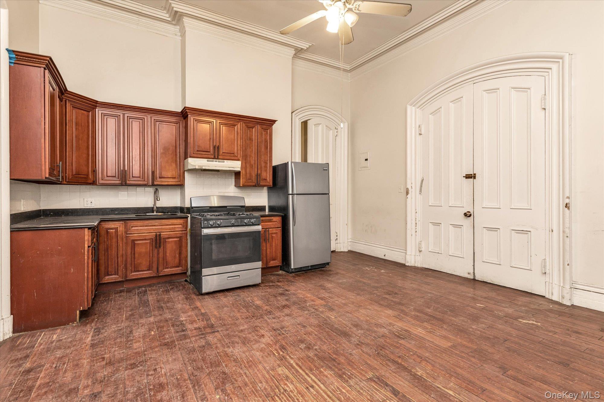 #5 photo, 11-41 123 Street, College Point , NY 11356