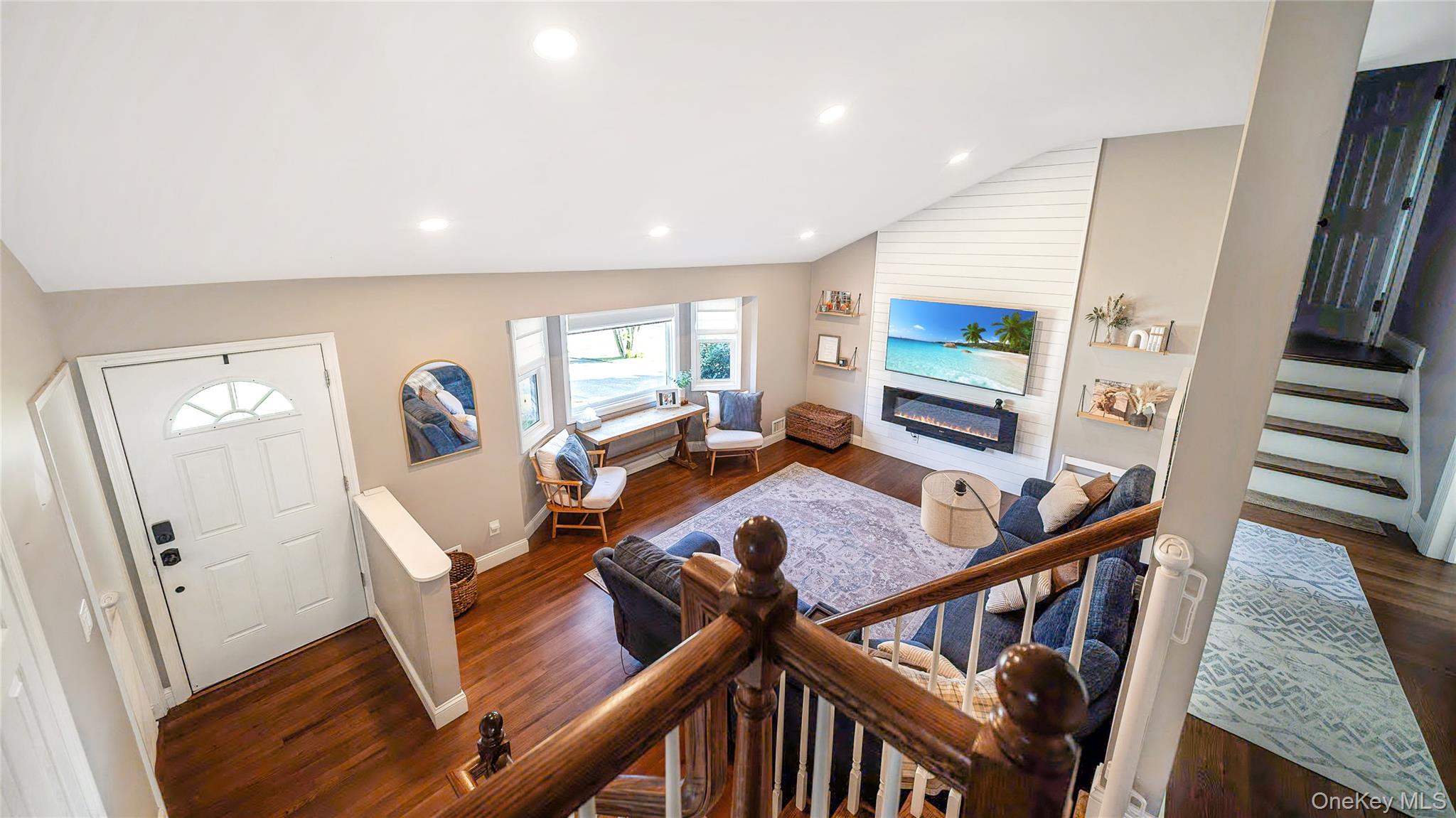 #11 photo, 10 Ponder Lane, Deer Park , NY 11729