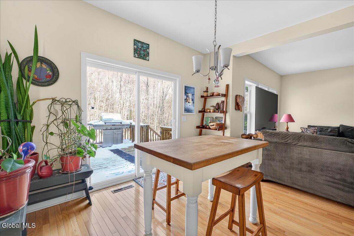 #20 photo, 1019 Gideon Trace, 纽约州 Charlton , NY 12302