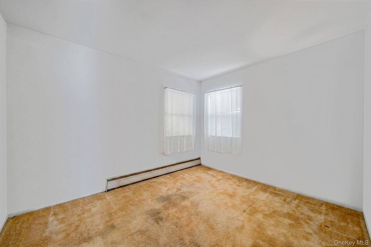 #25 photo, 171 N Oak Street, North Massapequa , NY 11758